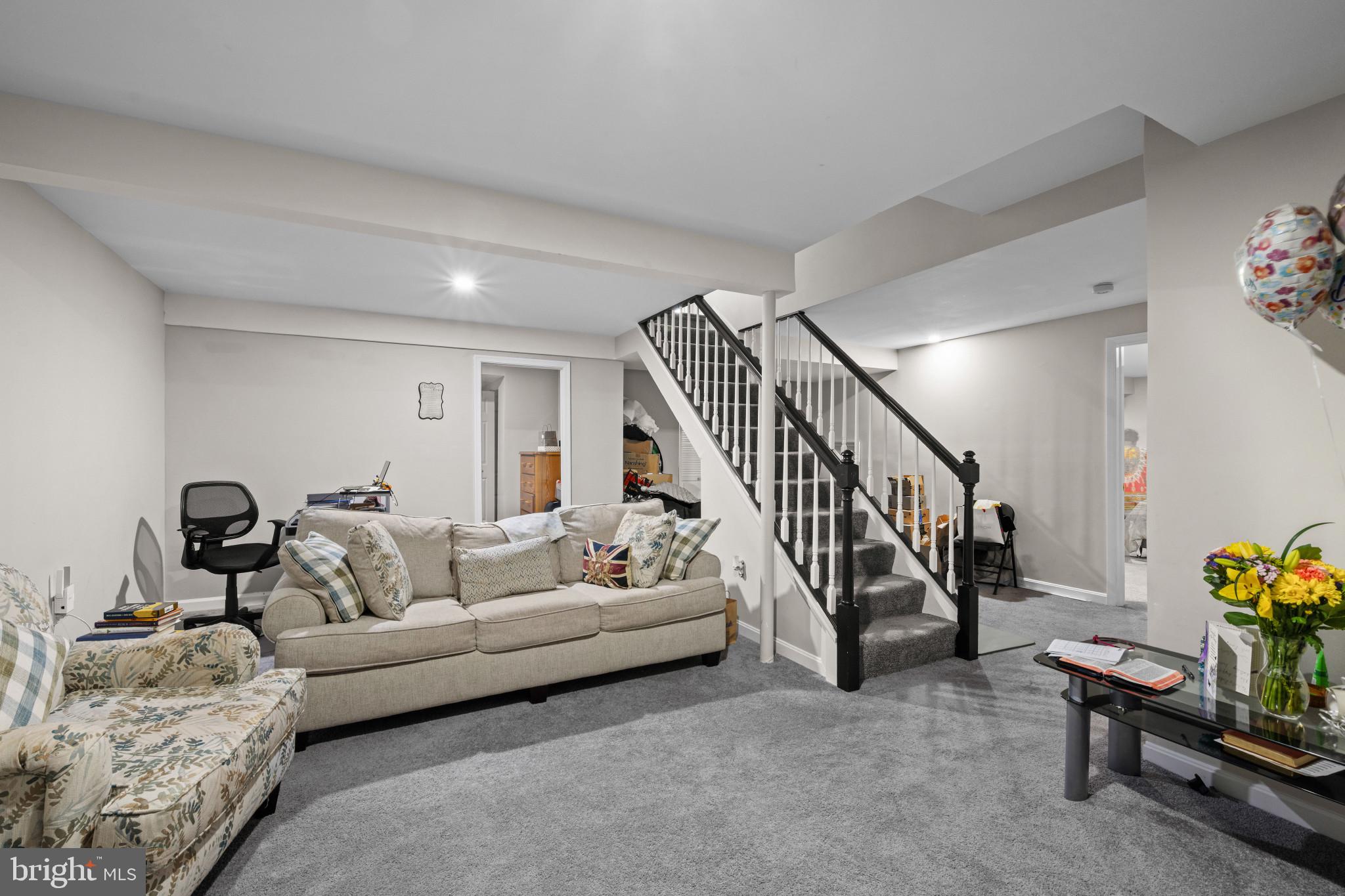 ROBERTS FIELD - Residential