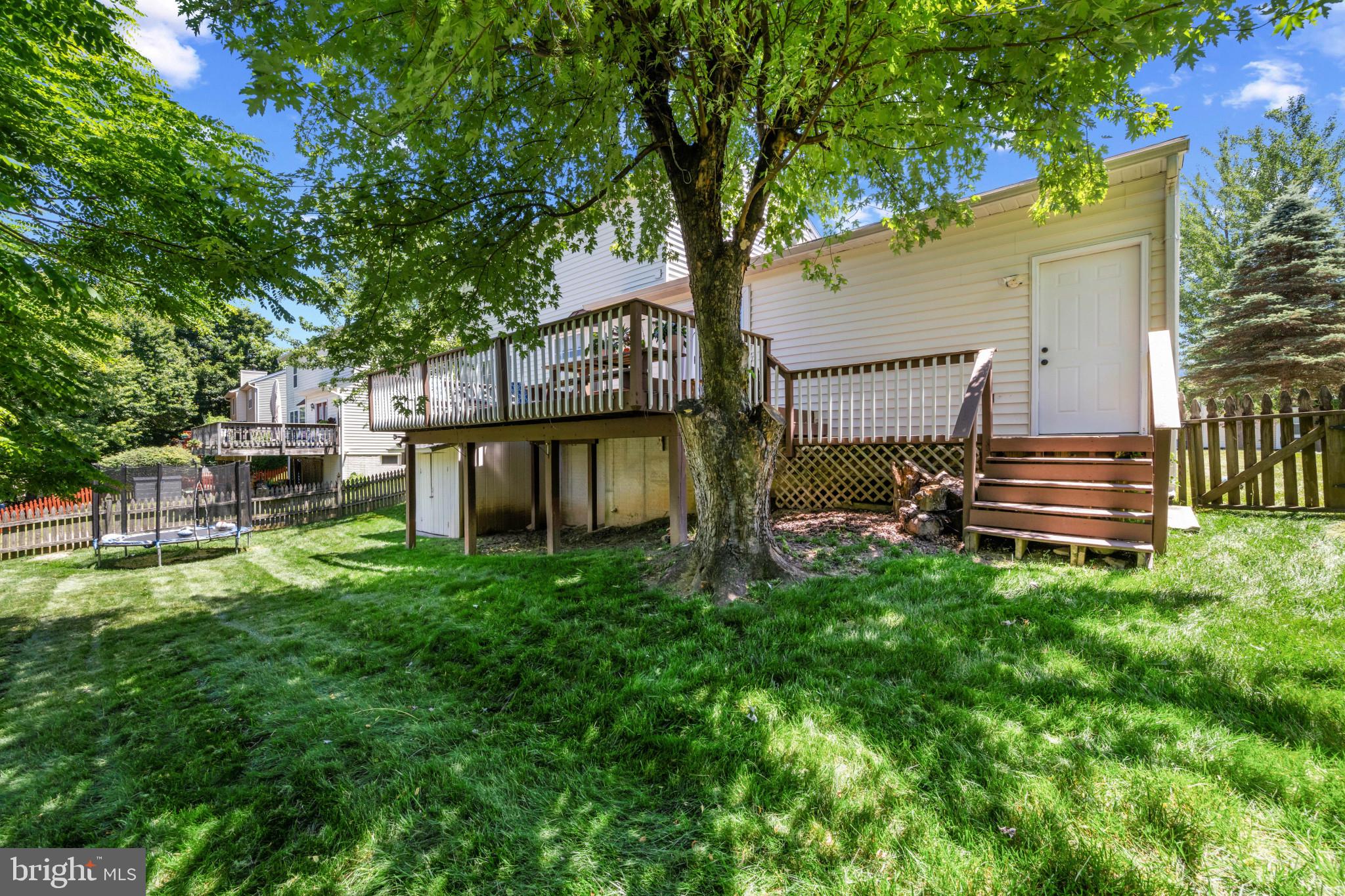 ROBERTS FIELD - Residential