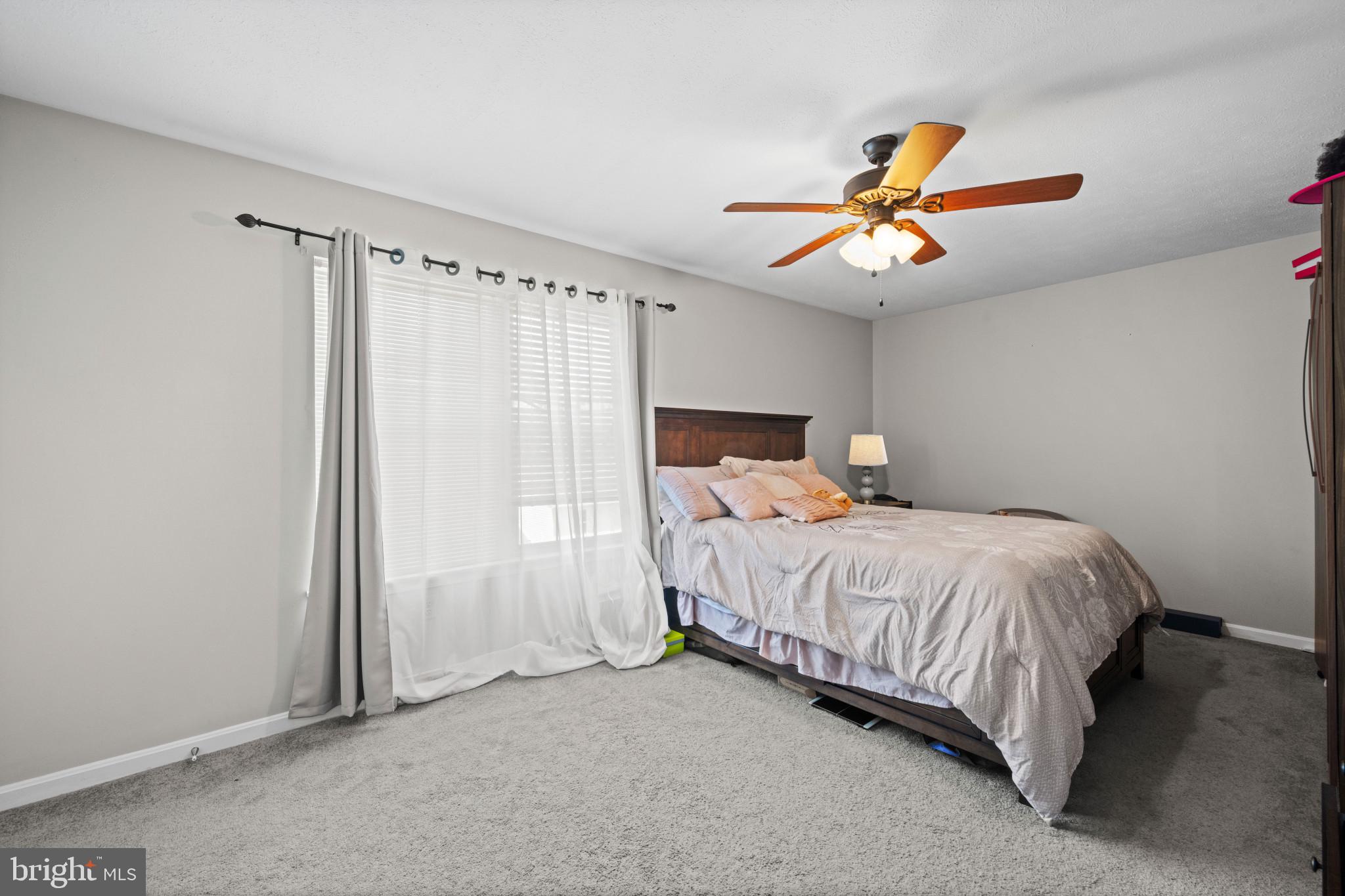 ROBERTS FIELD - Residential