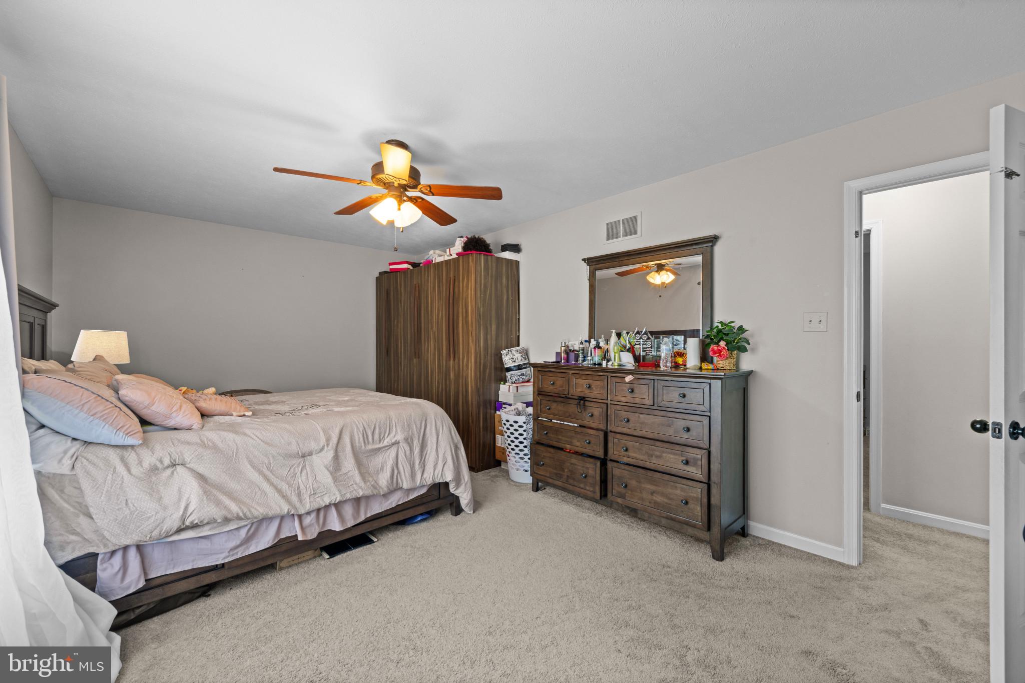 ROBERTS FIELD - Residential