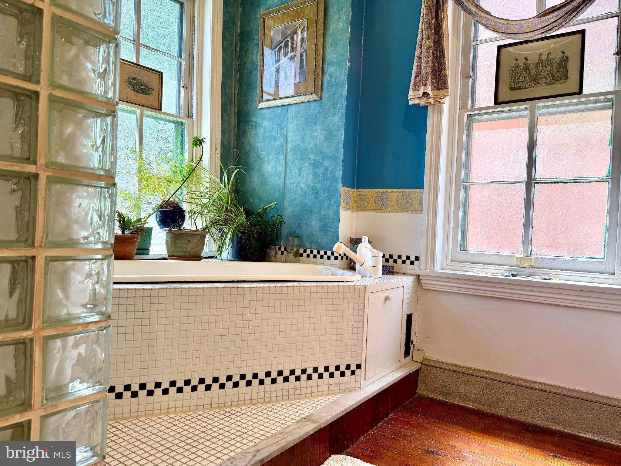GERMANTOWN - Residential