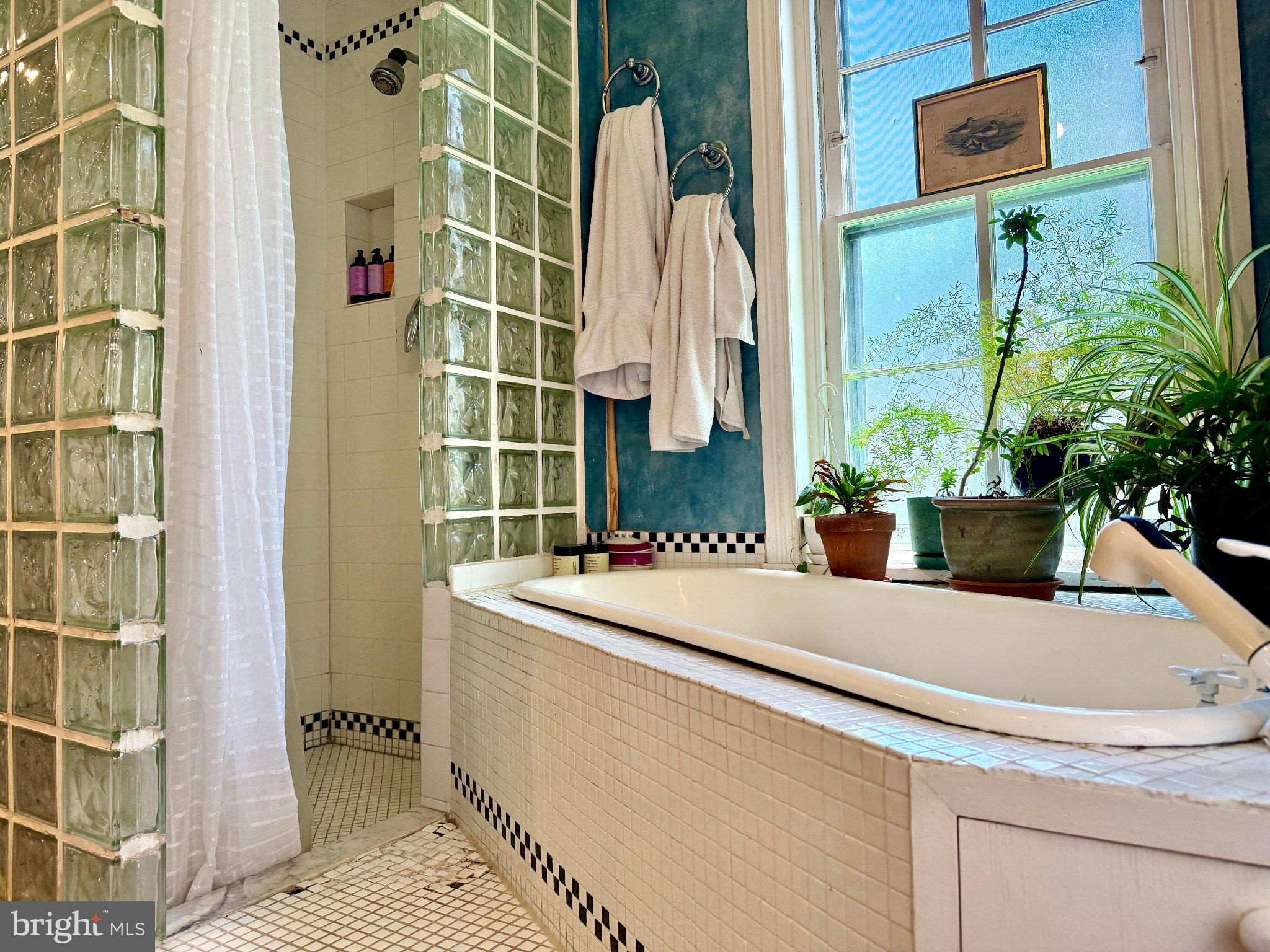 GERMANTOWN - Residential