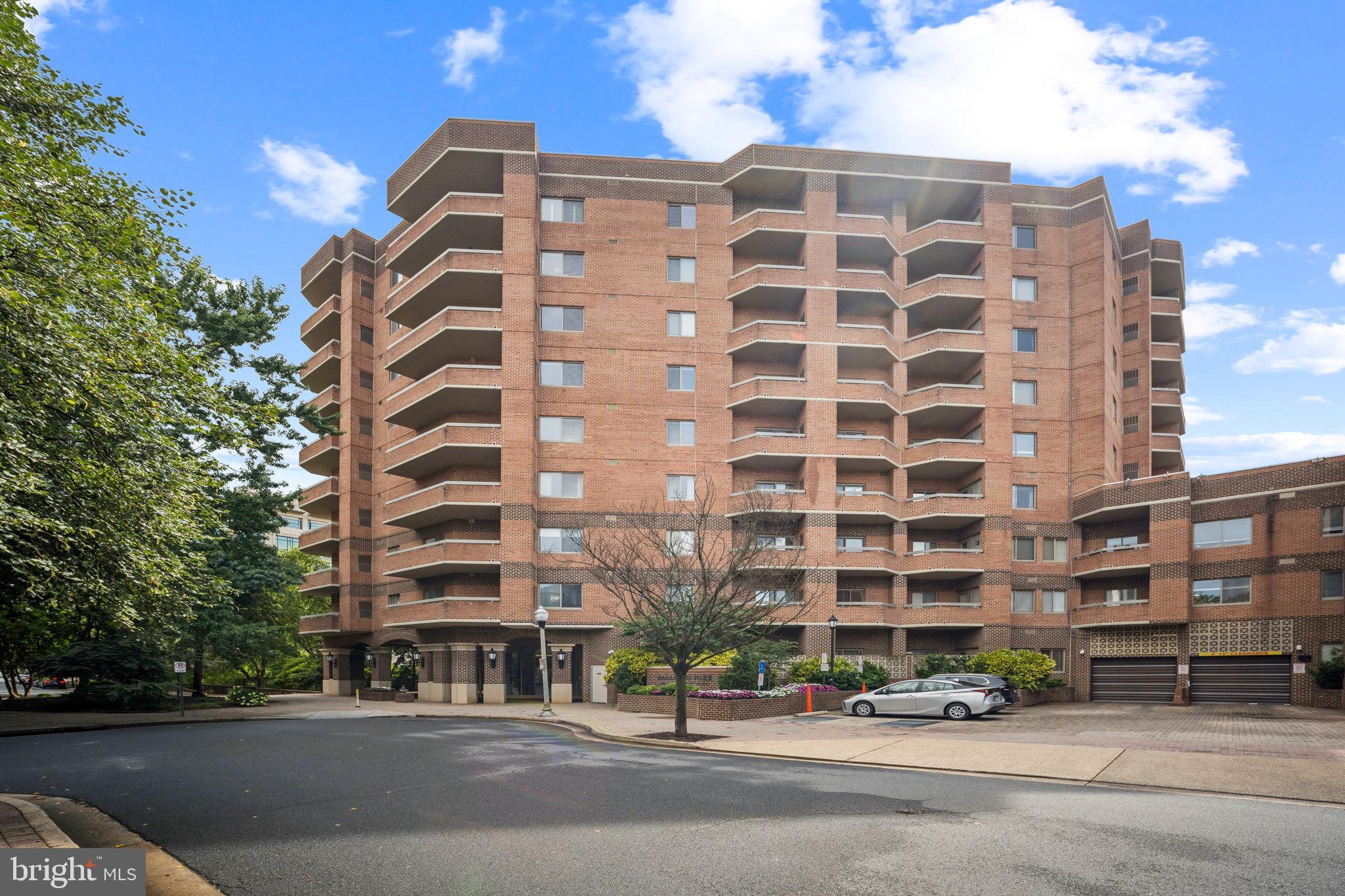 Spacious, beautifully updated one-bedroom, one-bathroom condo steps away from everything Ballston has to offer. This move-in-ready unit features a contemporary kitchen with stainless steel appliances, hardwood floors, a gas fireplace, an in-unit washer/dryer, and a recently updated HVAC system. Condo includes one secure garage parking spot and storage unit. Ballston Park is a pet-friendly, 9-story building with a fitness center, party room, and on-site property manager. Just half a block from the Ballston Metro station, the building offers a short commute to offices in Washington D.C., Tysons Corner, and the Pentagon, as well as easy access to Reagan National Airport and Washington Dulles International Airport. Property has an assumable VA loan with a great rate - please call to learn more!