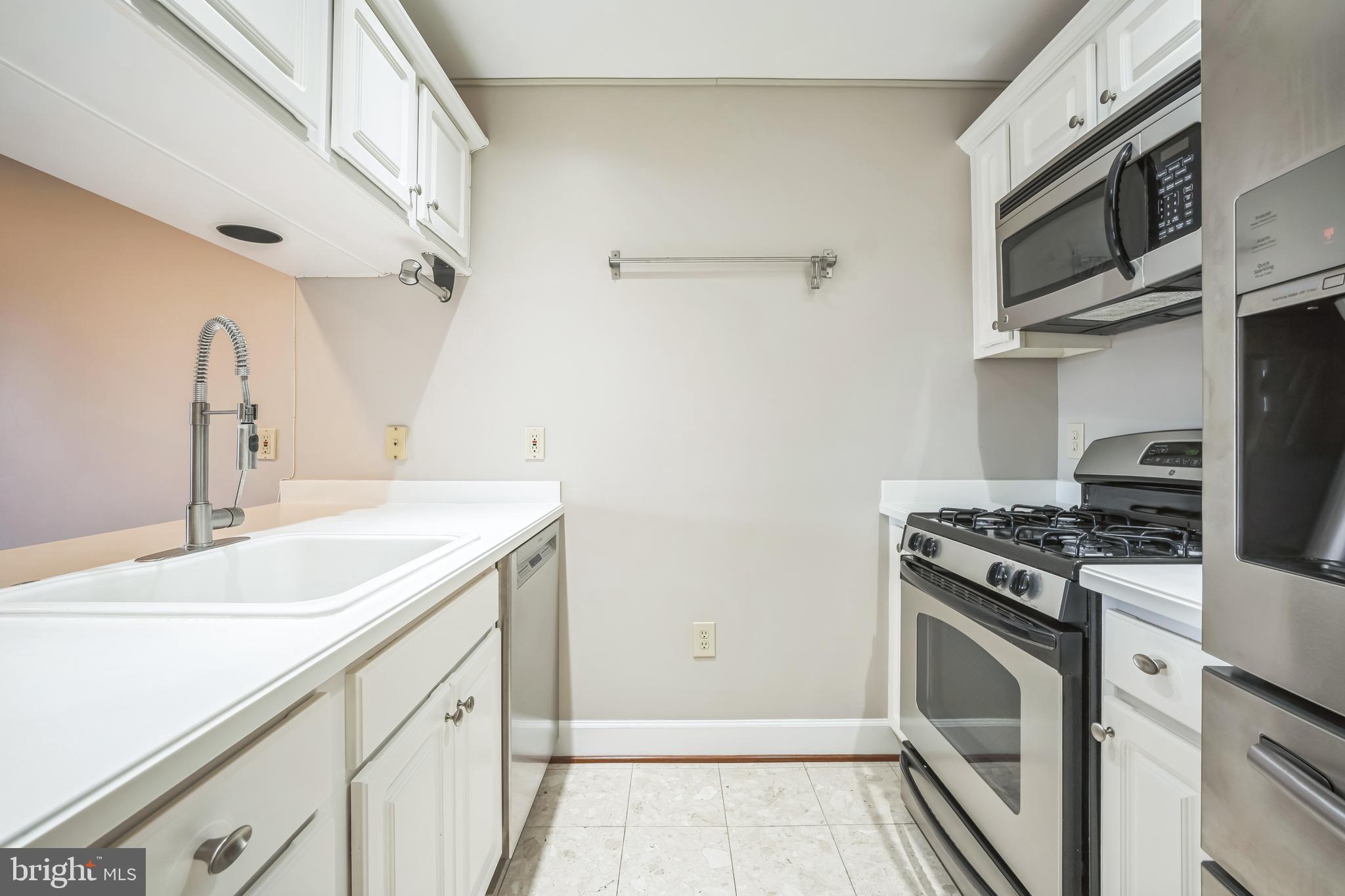 BALLSTON PARK - Residential