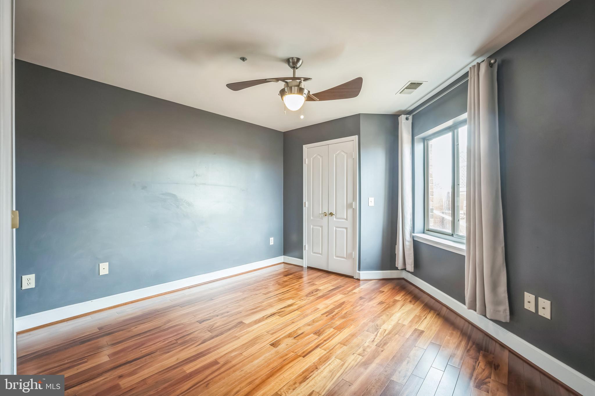 BALLSTON PARK - Residential