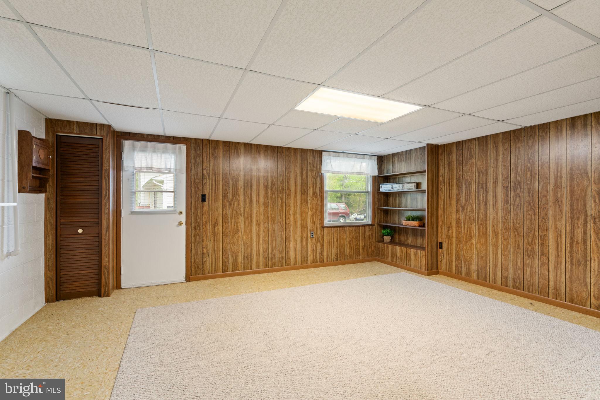 LAKE RIDGE - Residential