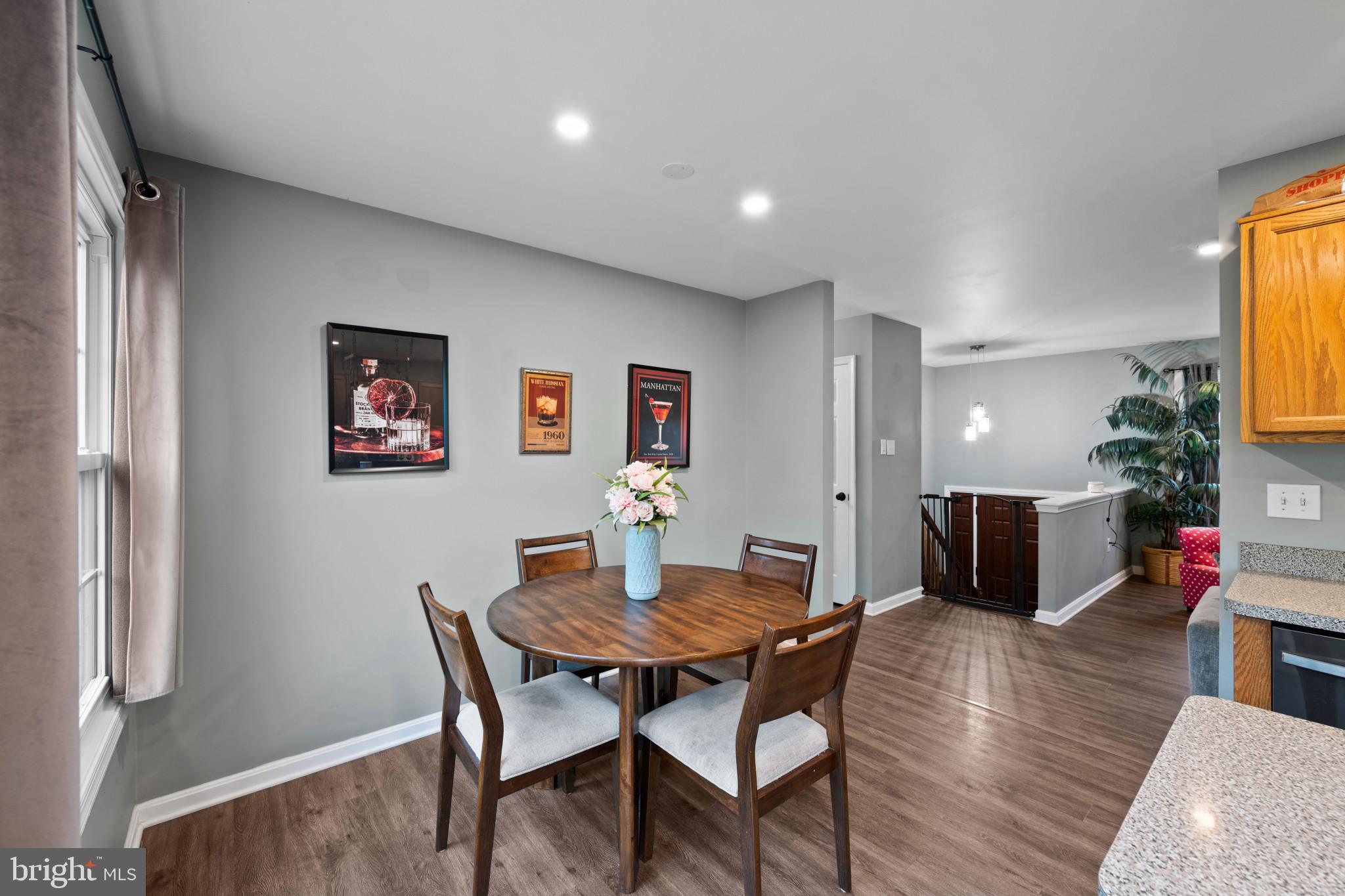 MEADOWBROOK - Residential