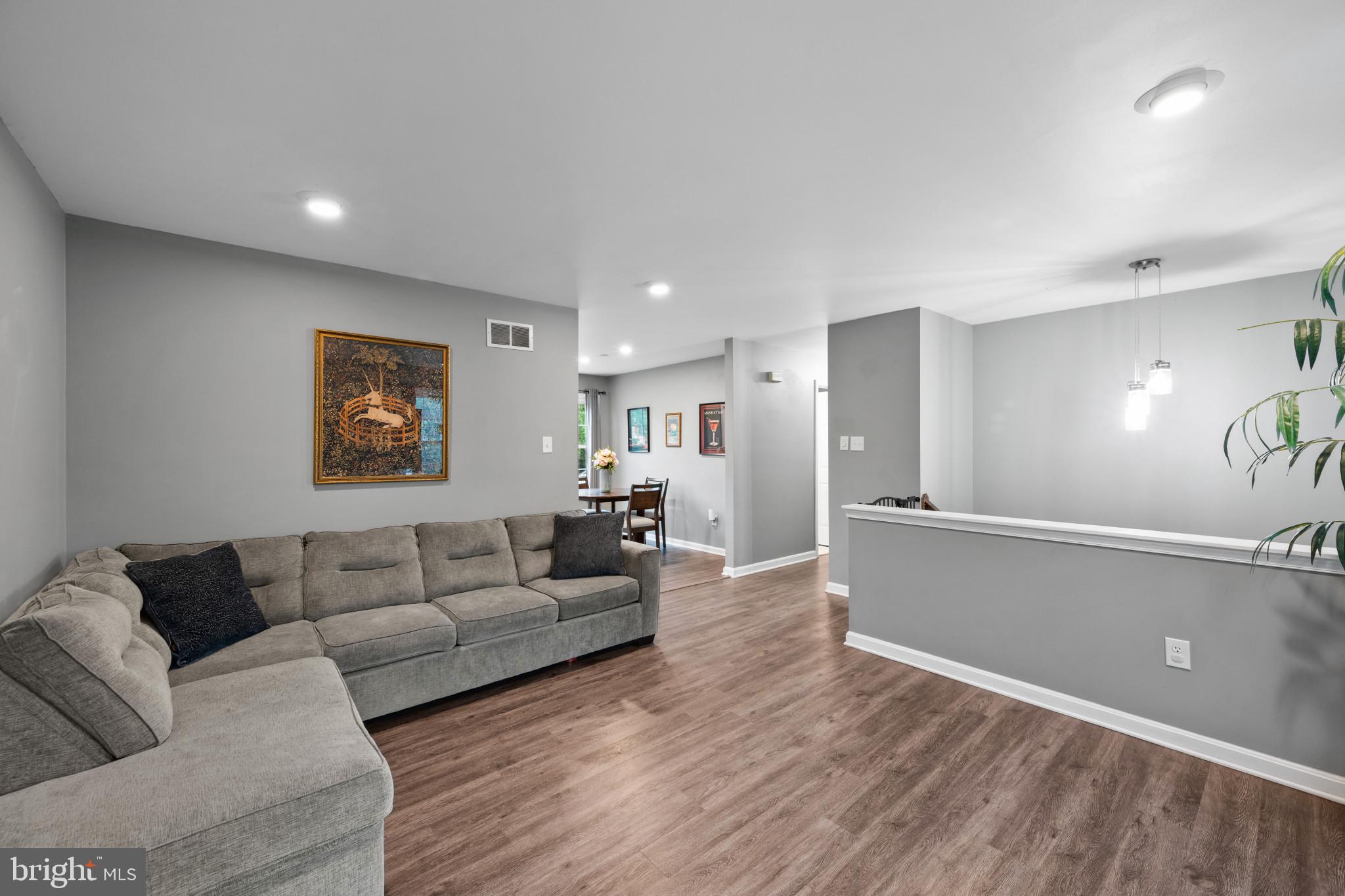MEADOWBROOK - Residential