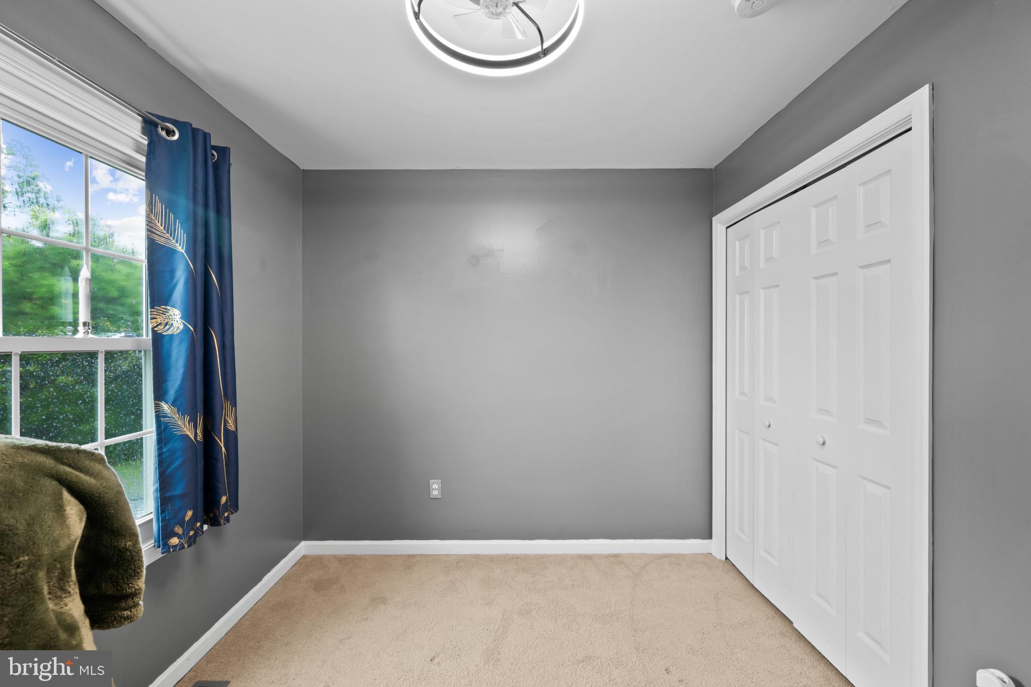 MEADOWBROOK - Residential