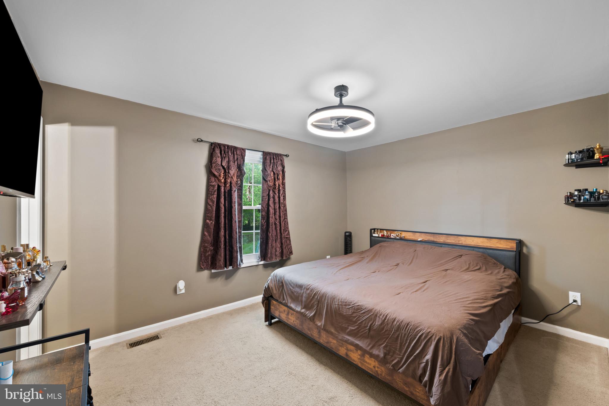 MEADOWBROOK - Residential