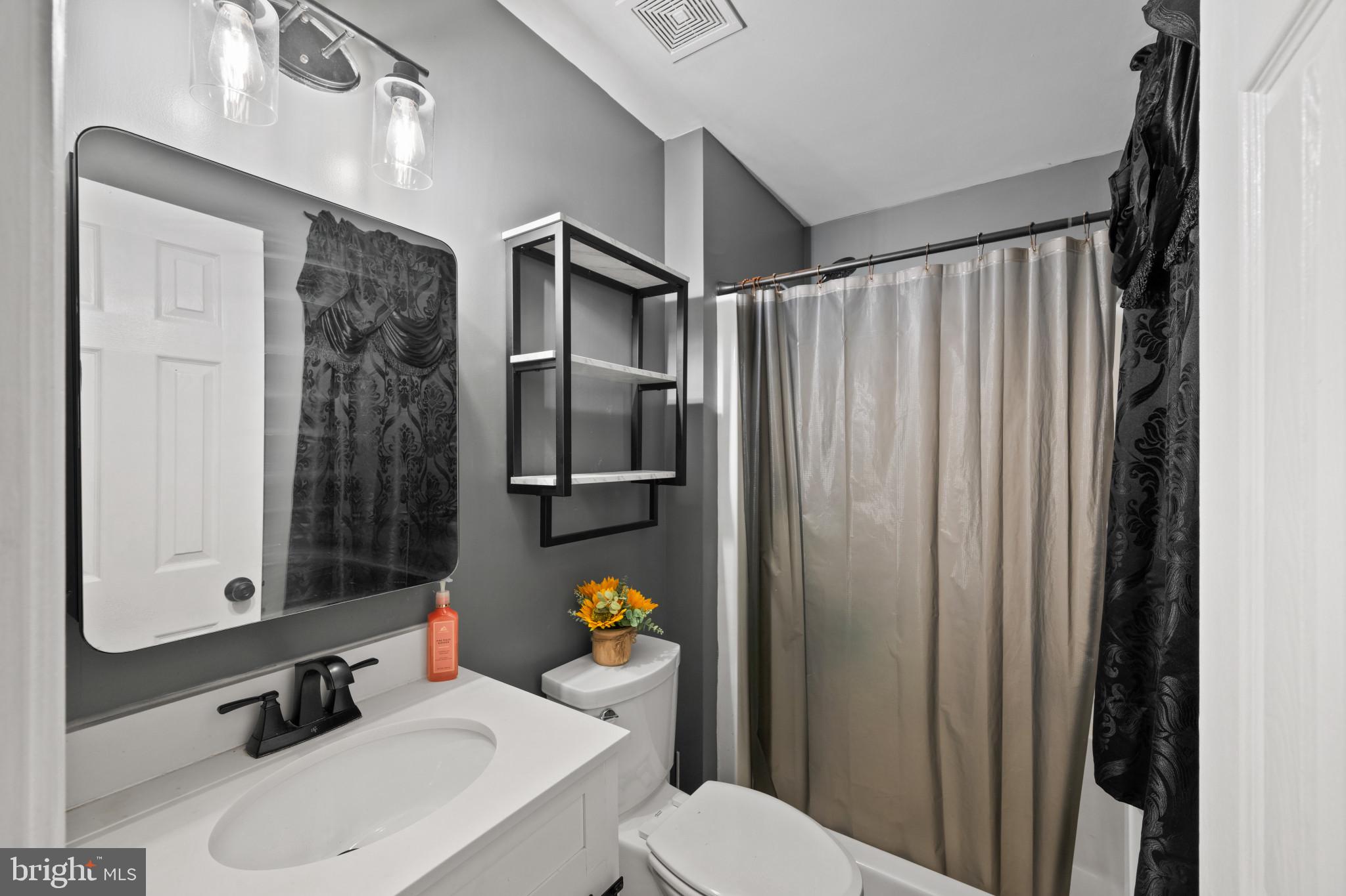 MEADOWBROOK - Residential