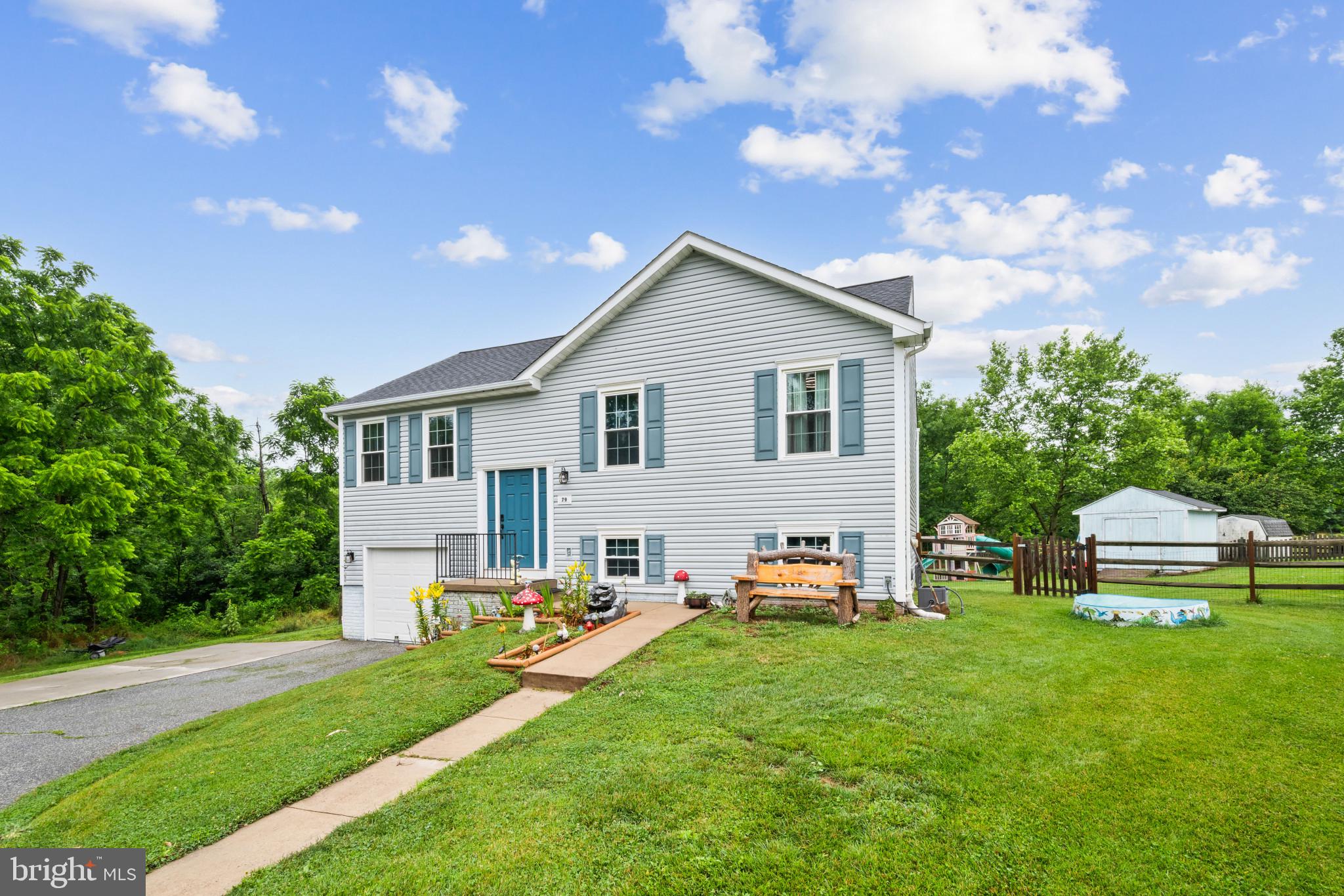 MEADOWBROOK - Residential