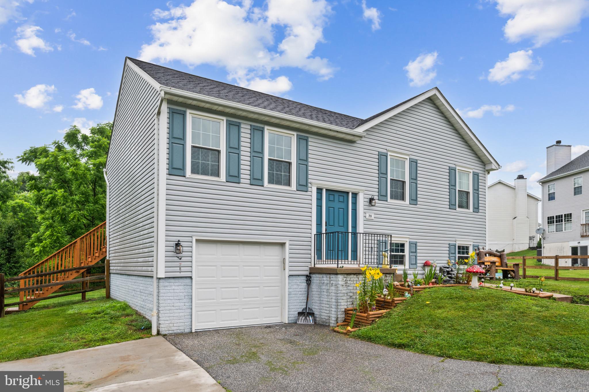 MEADOWBROOK - Residential