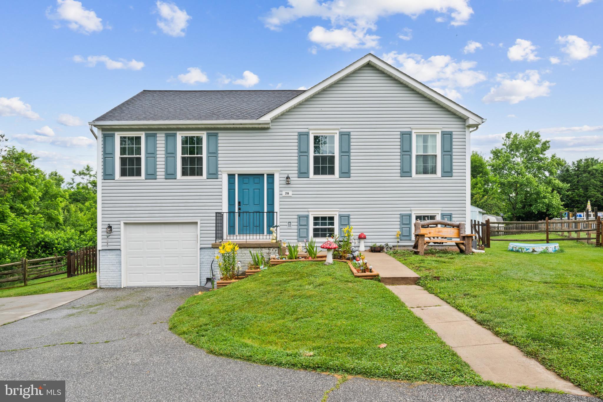 MEADOWBROOK - Residential