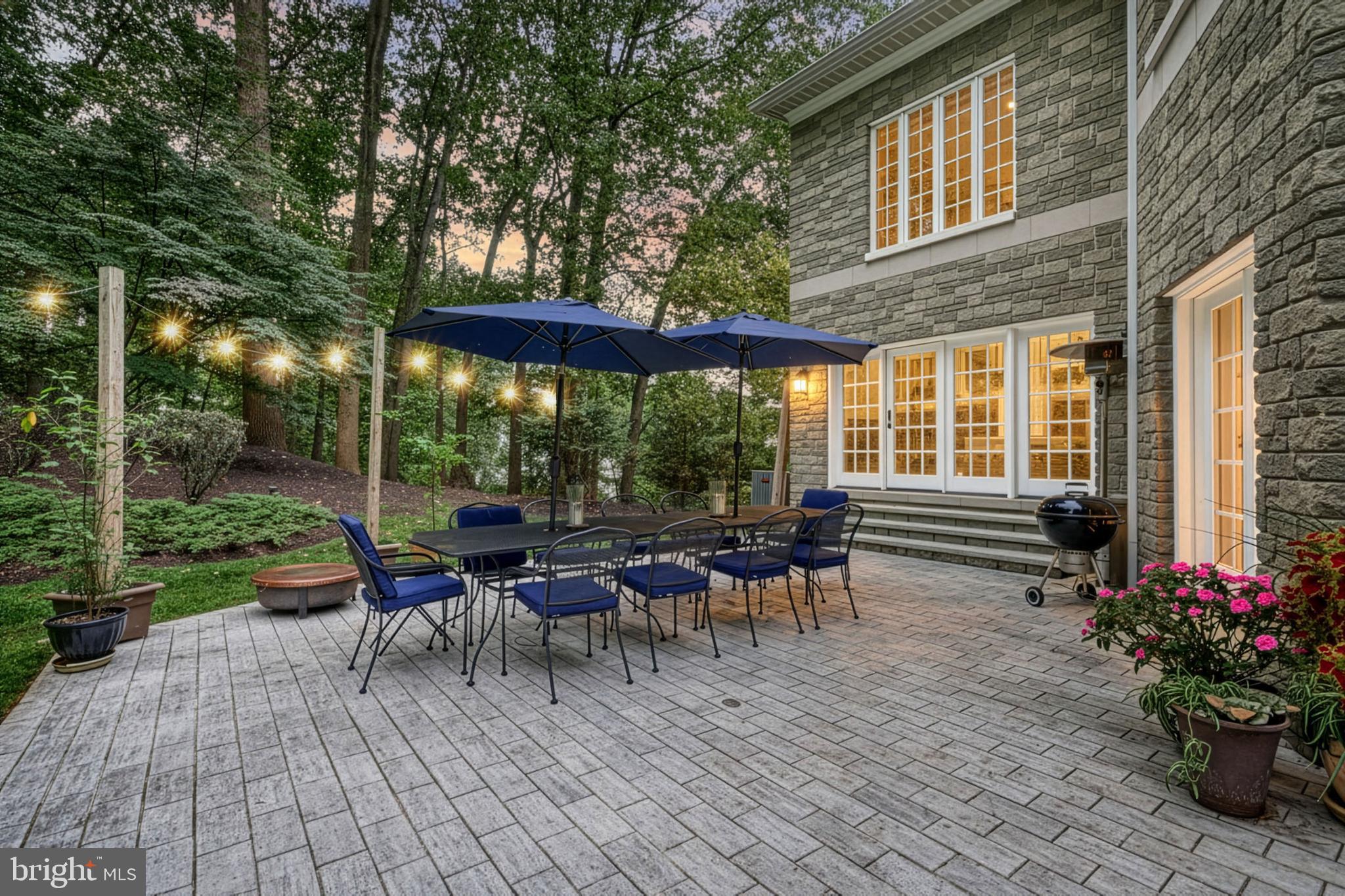 THE OAKS - Residential