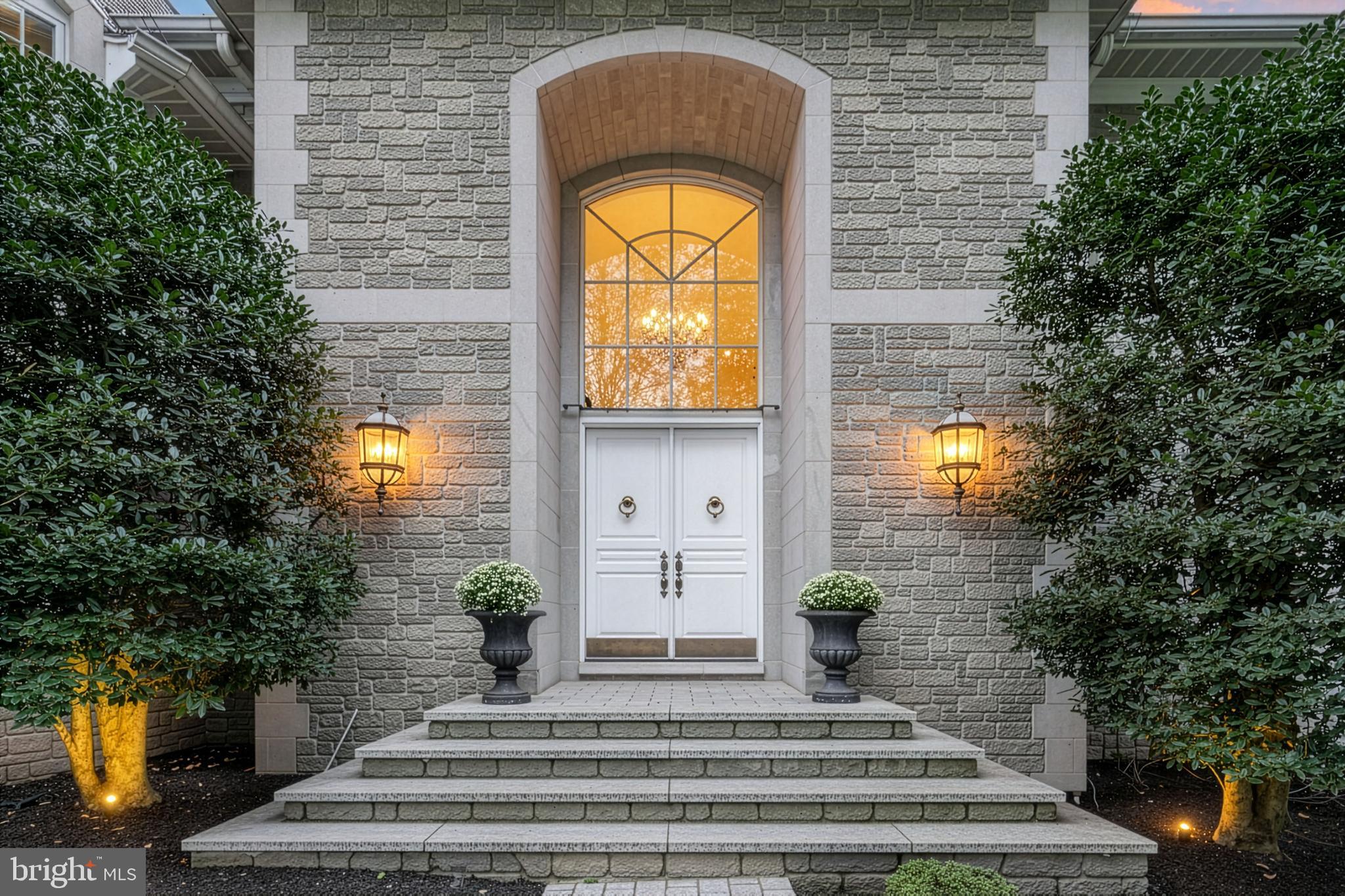THE OAKS - Residential