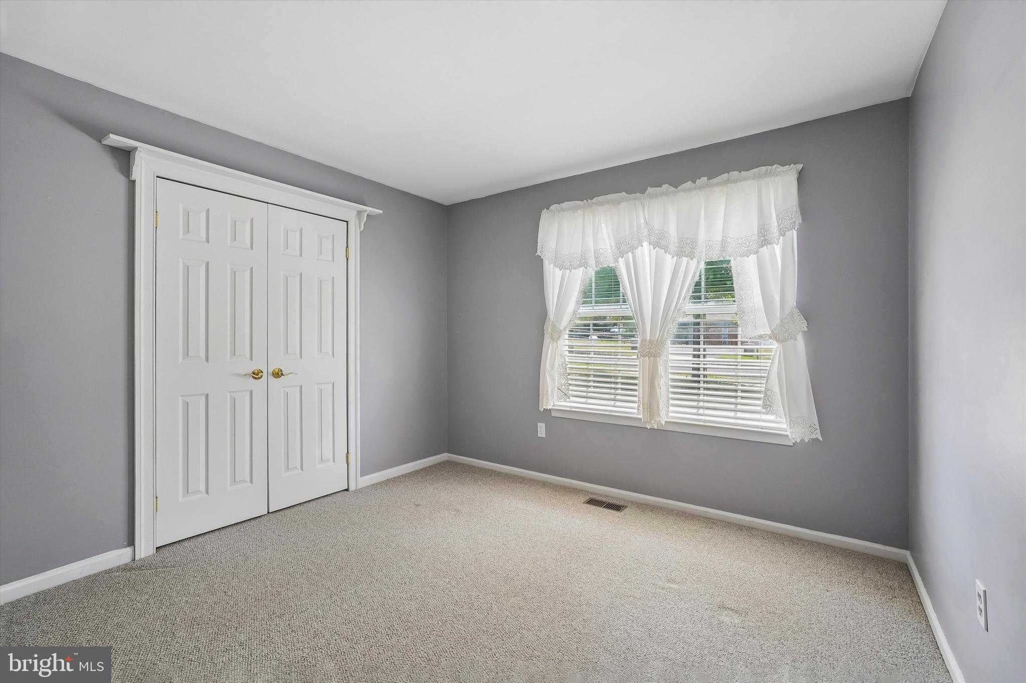 SHADOW RIDGE - Residential