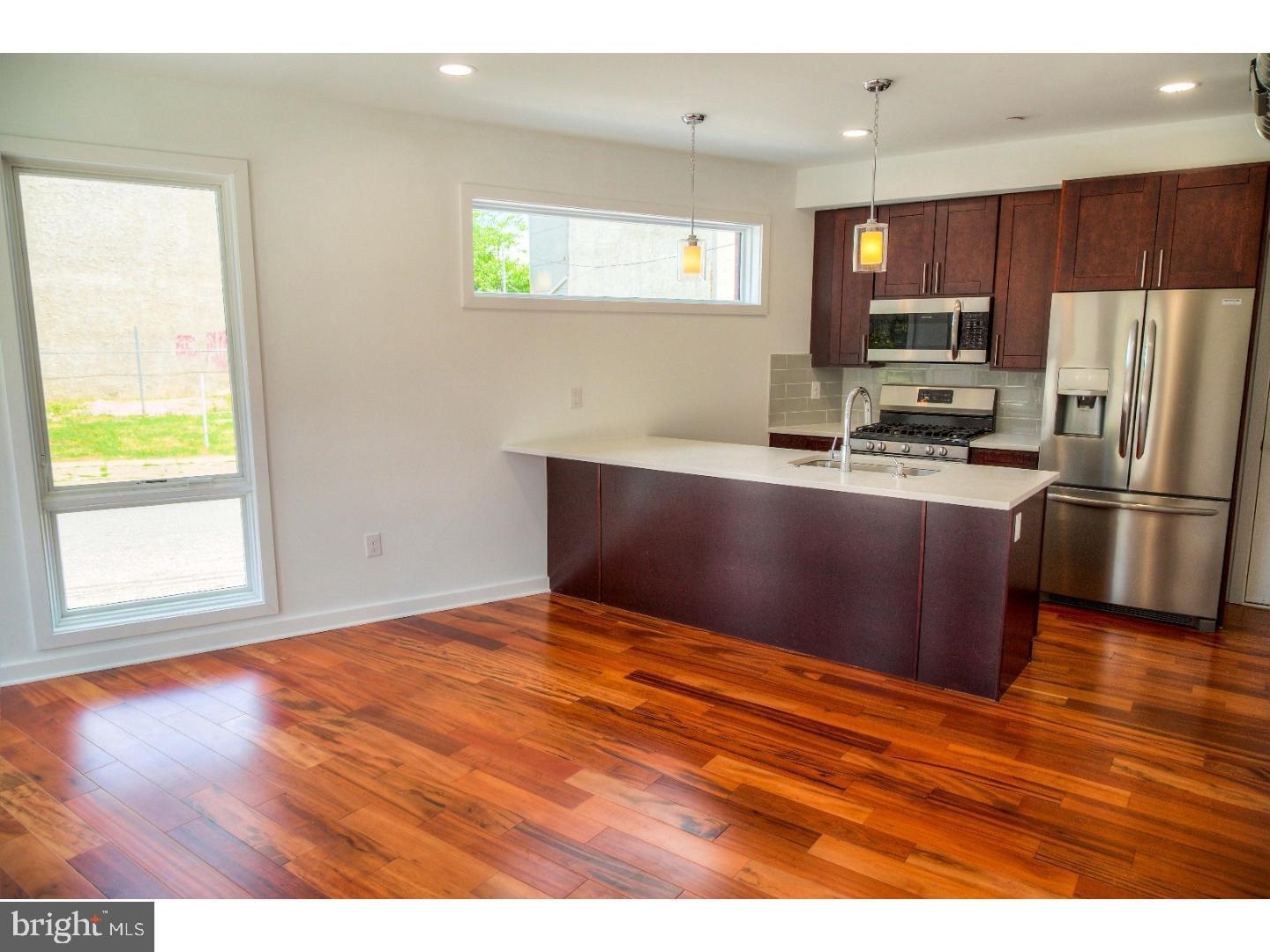 OLDE KENSINGTON - Commercial Sale