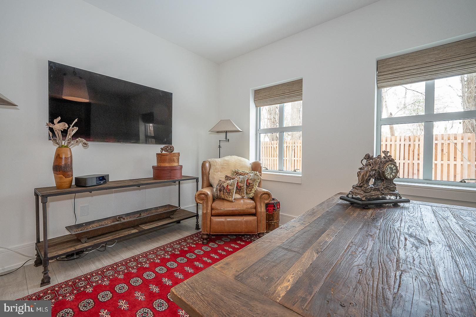 PEMBROKE NORTH - Residential