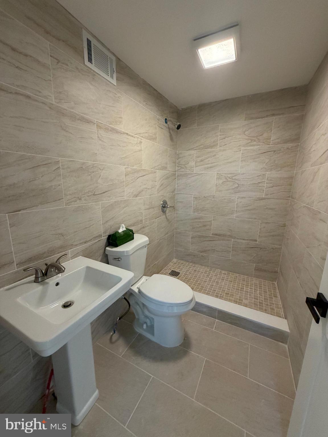 PHILADELPHIA (NORTHEAST) - Residential