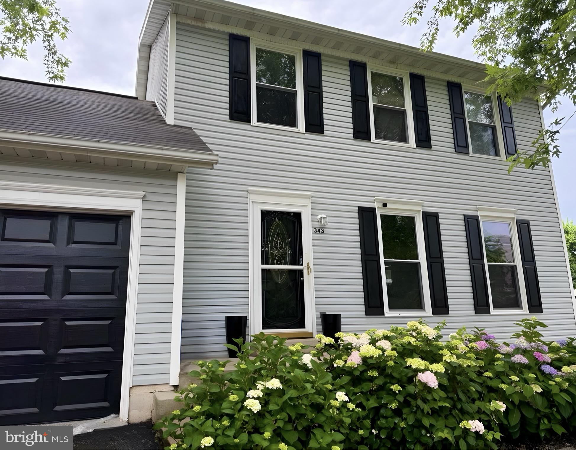 HALL ESTATES - Residential
