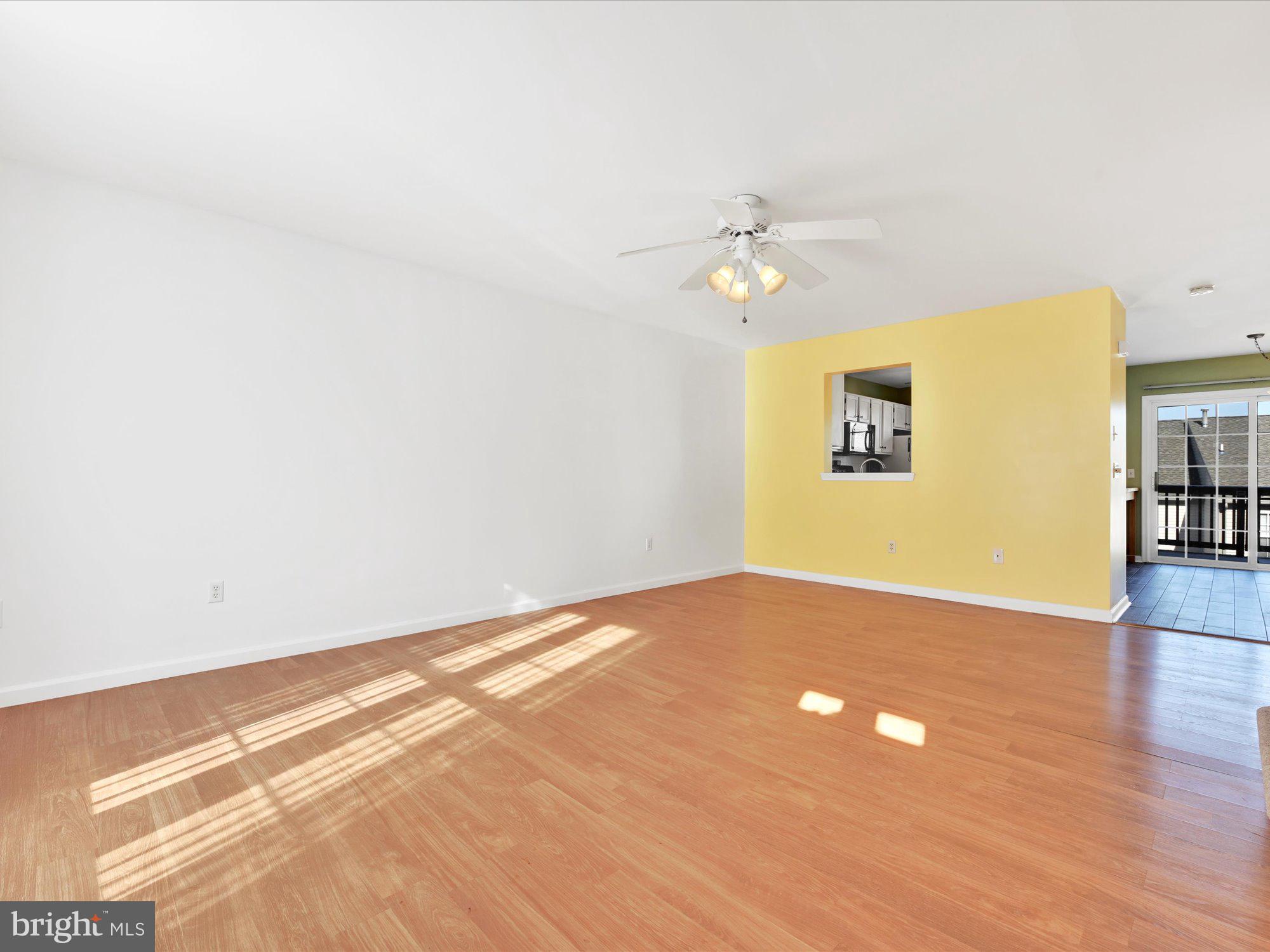 LOMBARD PINES - Residential