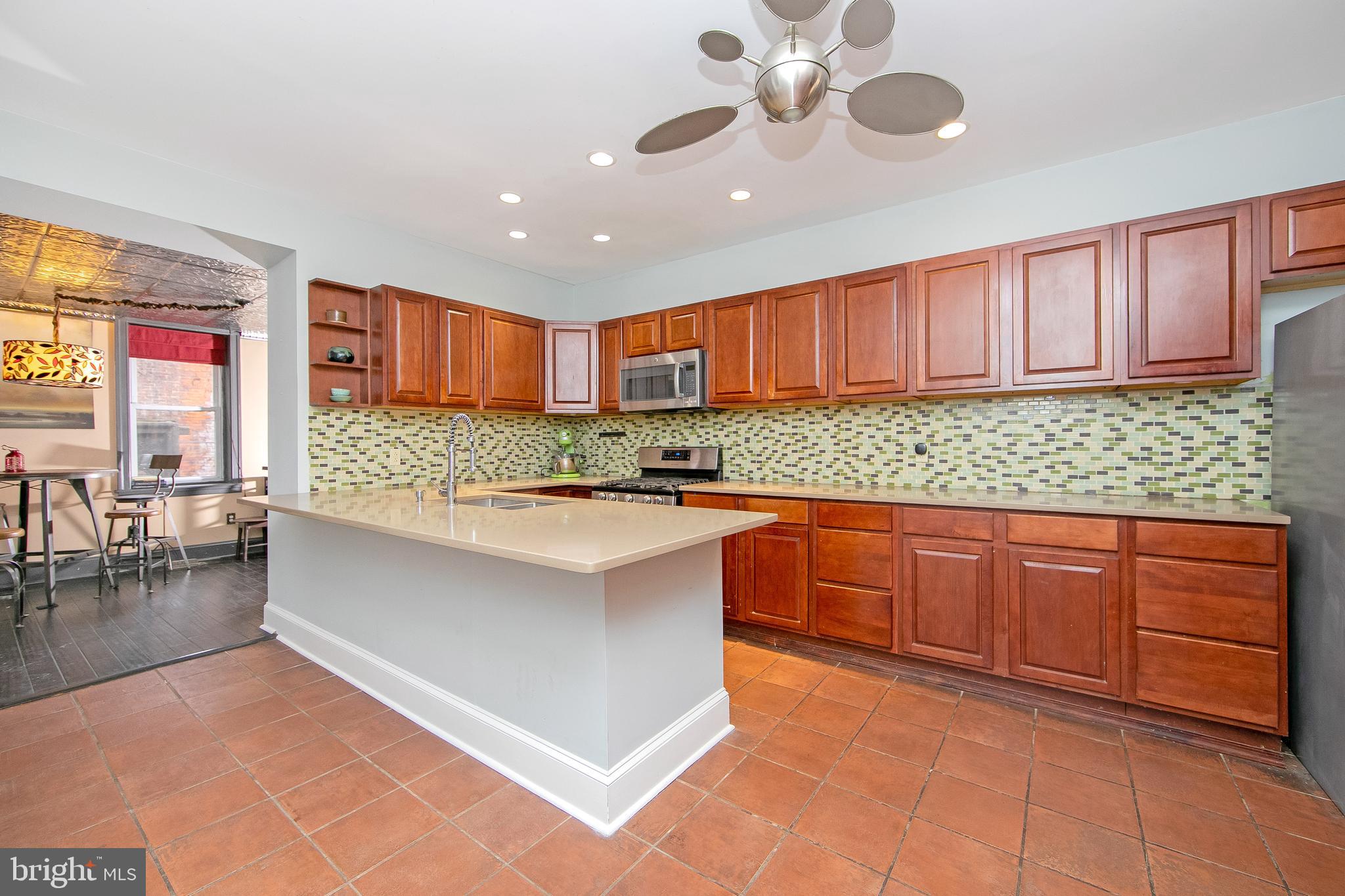 SPRUCE HILL - Residential