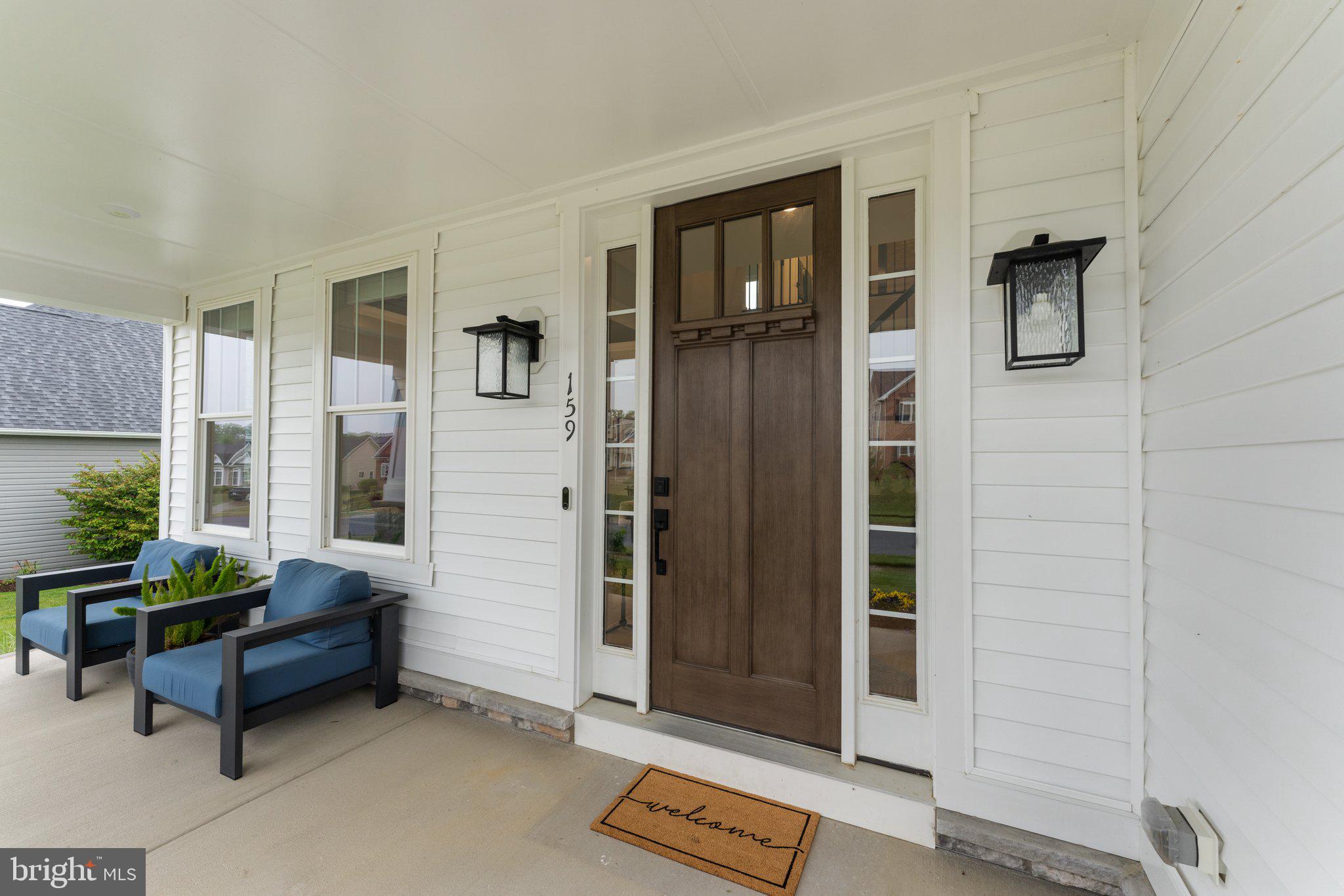 ABRAMS POINTE - Residential