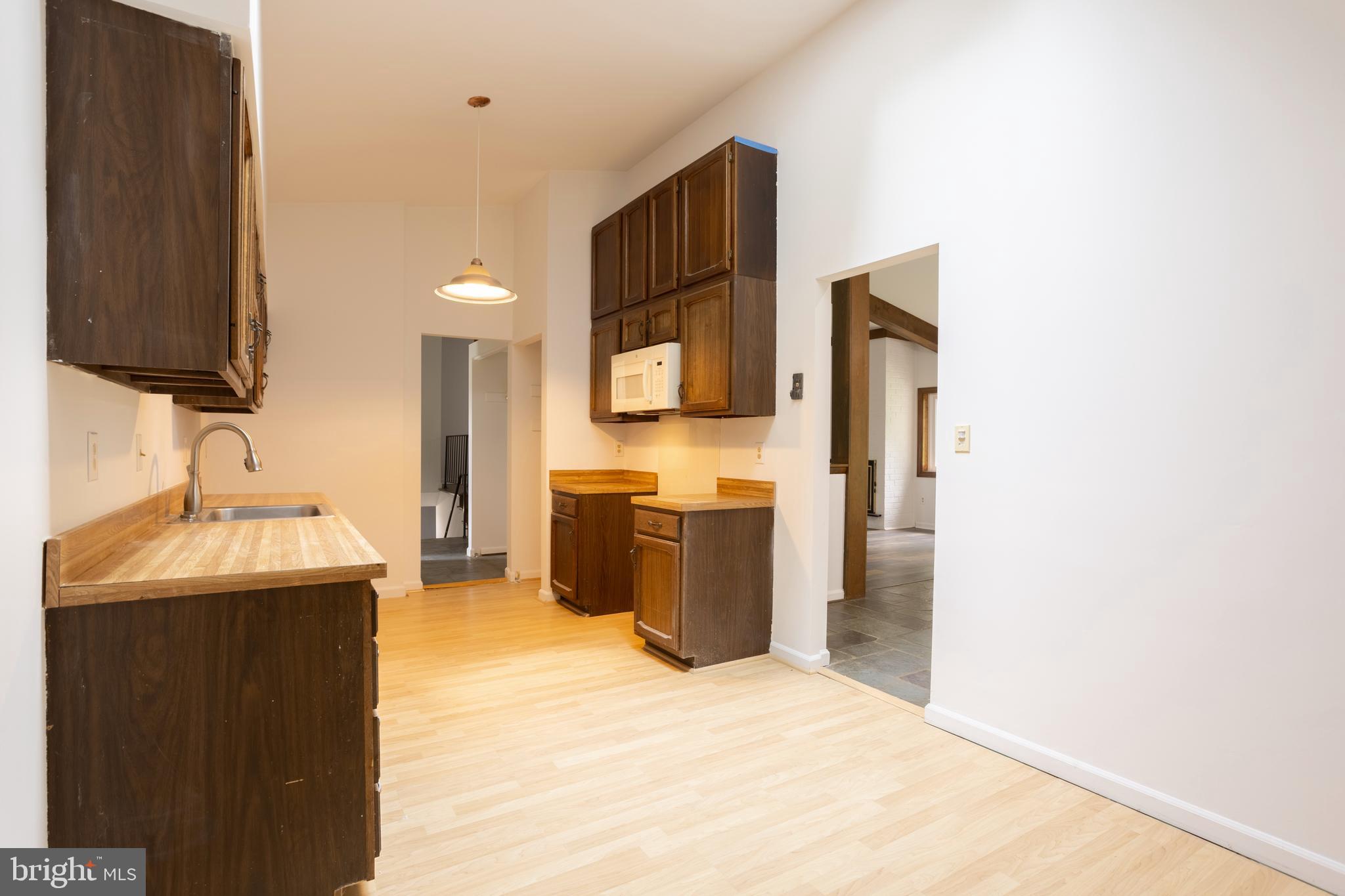 MIDFIELD - Residential