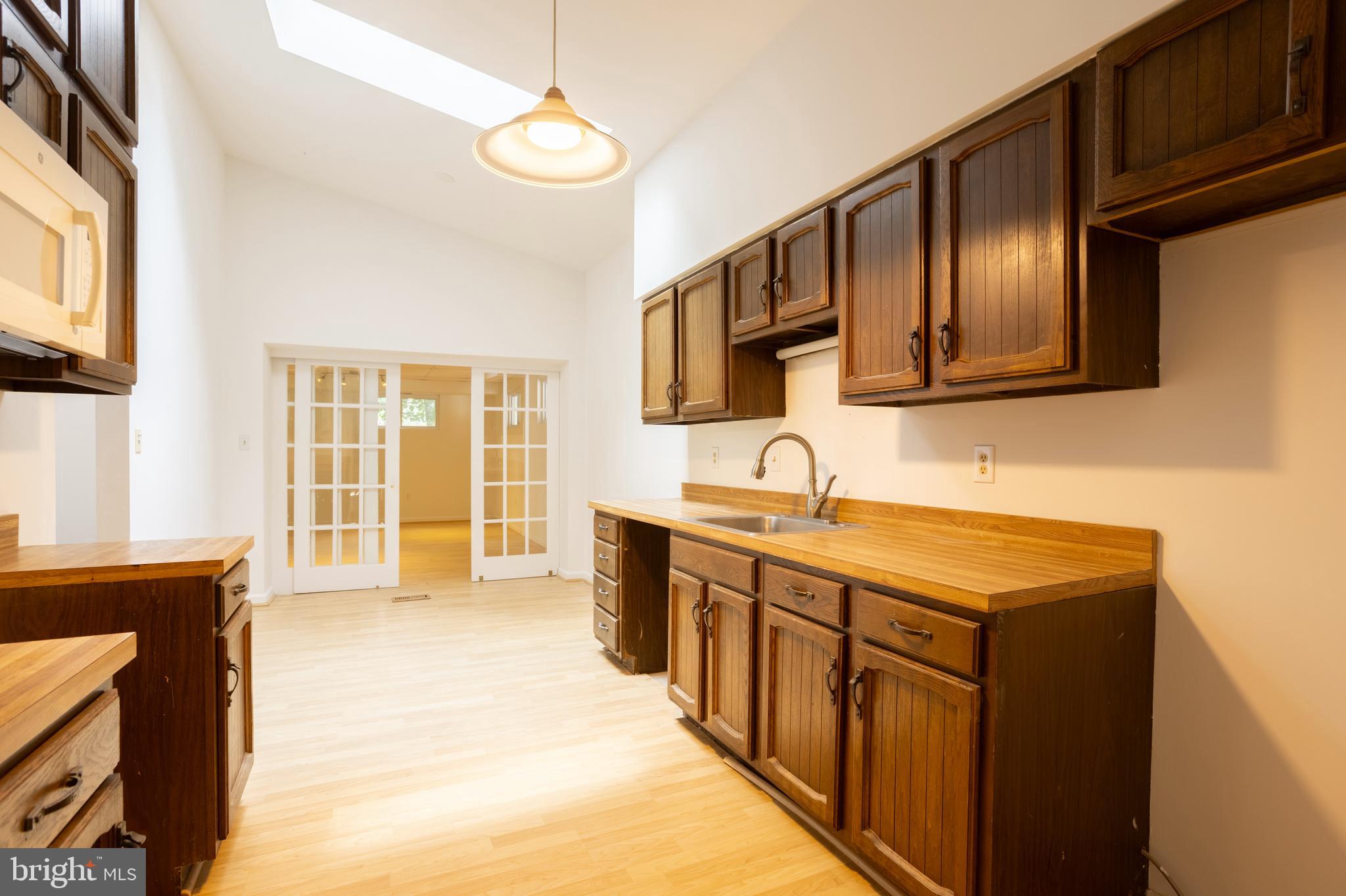MIDFIELD - Residential