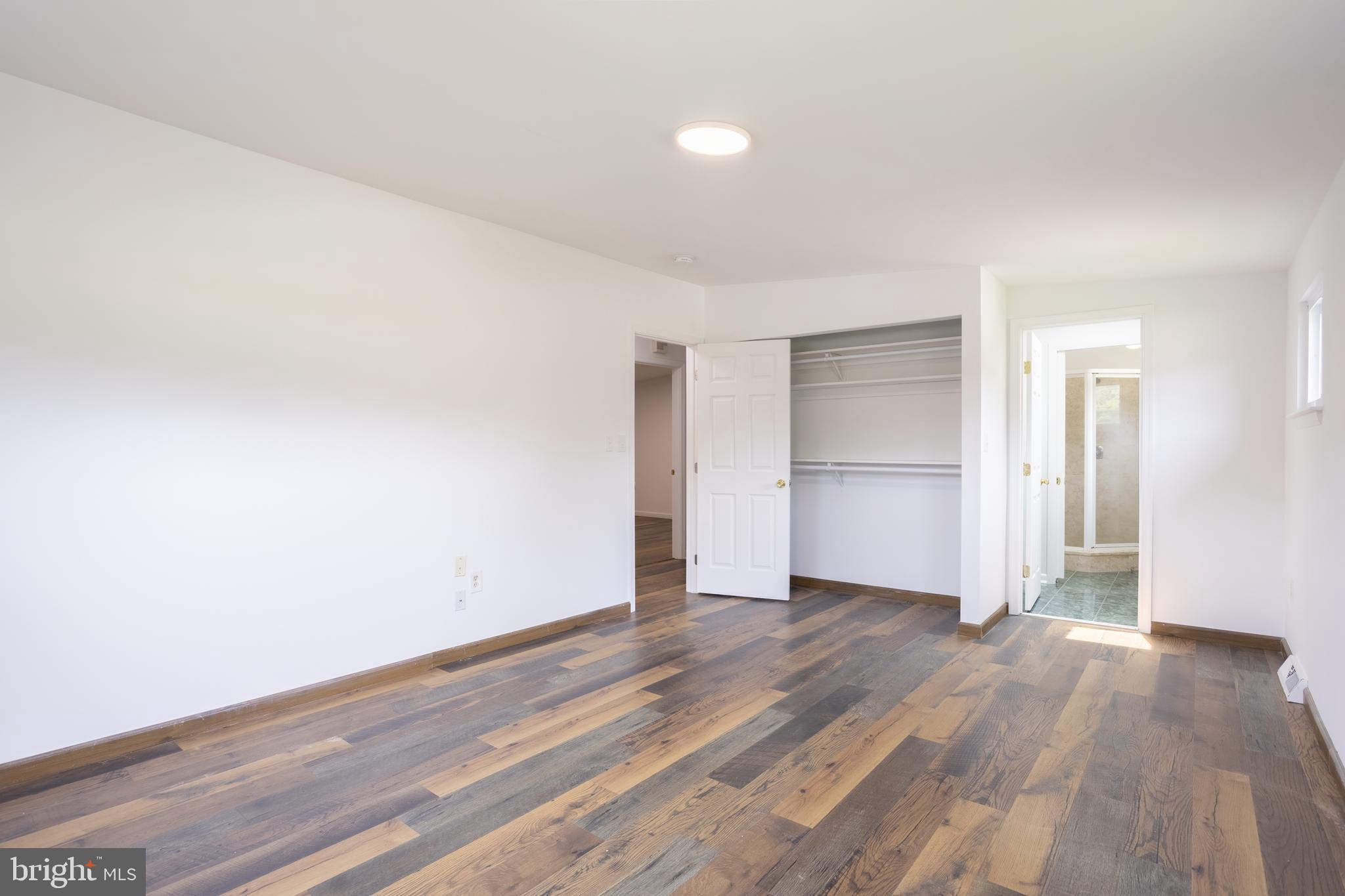 MIDFIELD - Residential