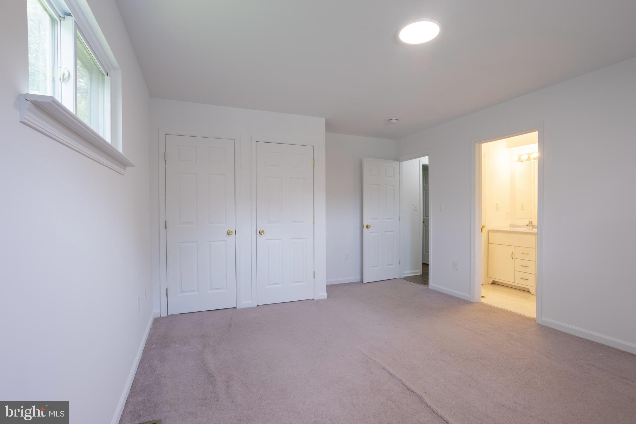 MIDFIELD - Residential