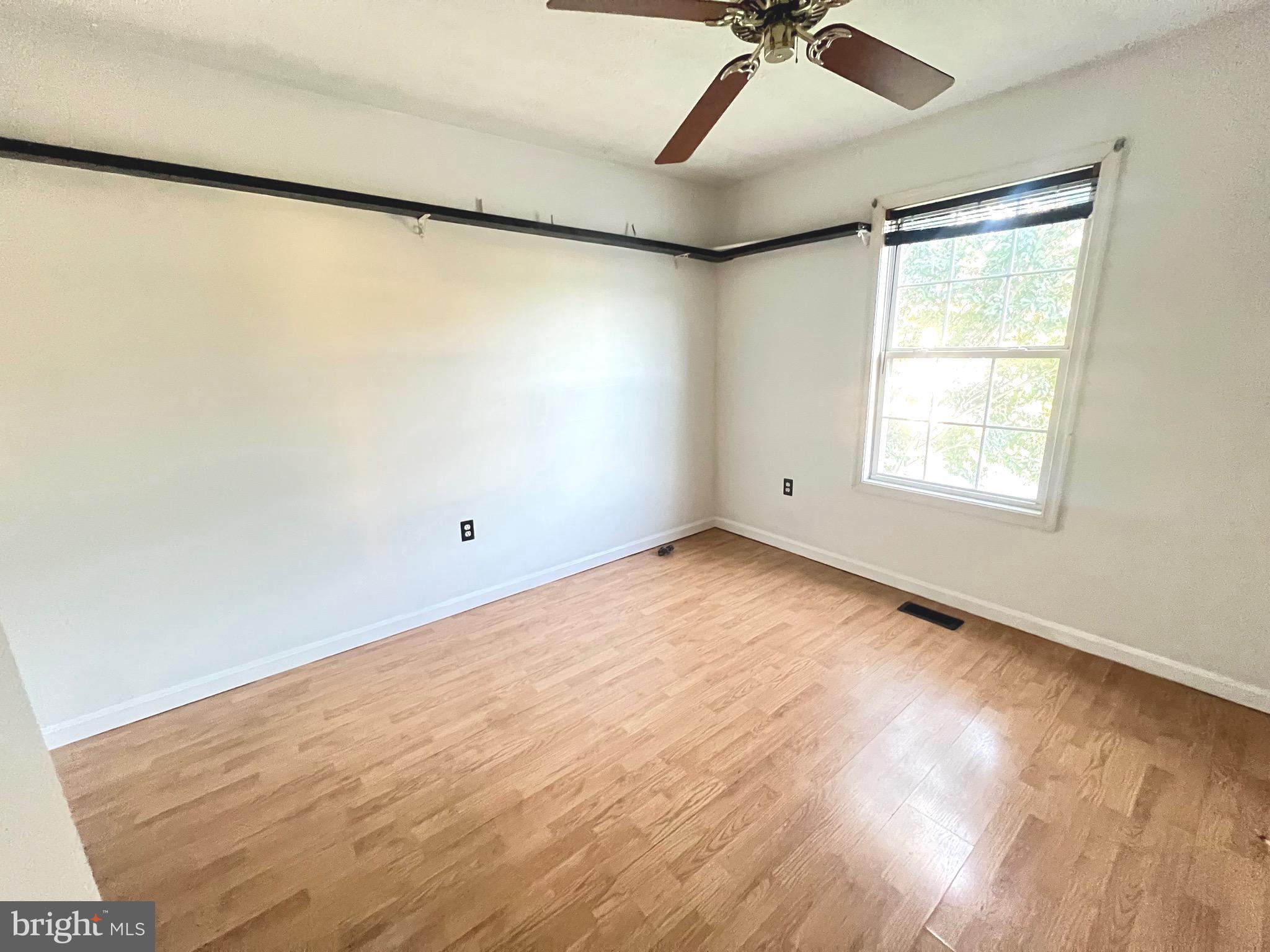DOUGLAS OAKS - Residential