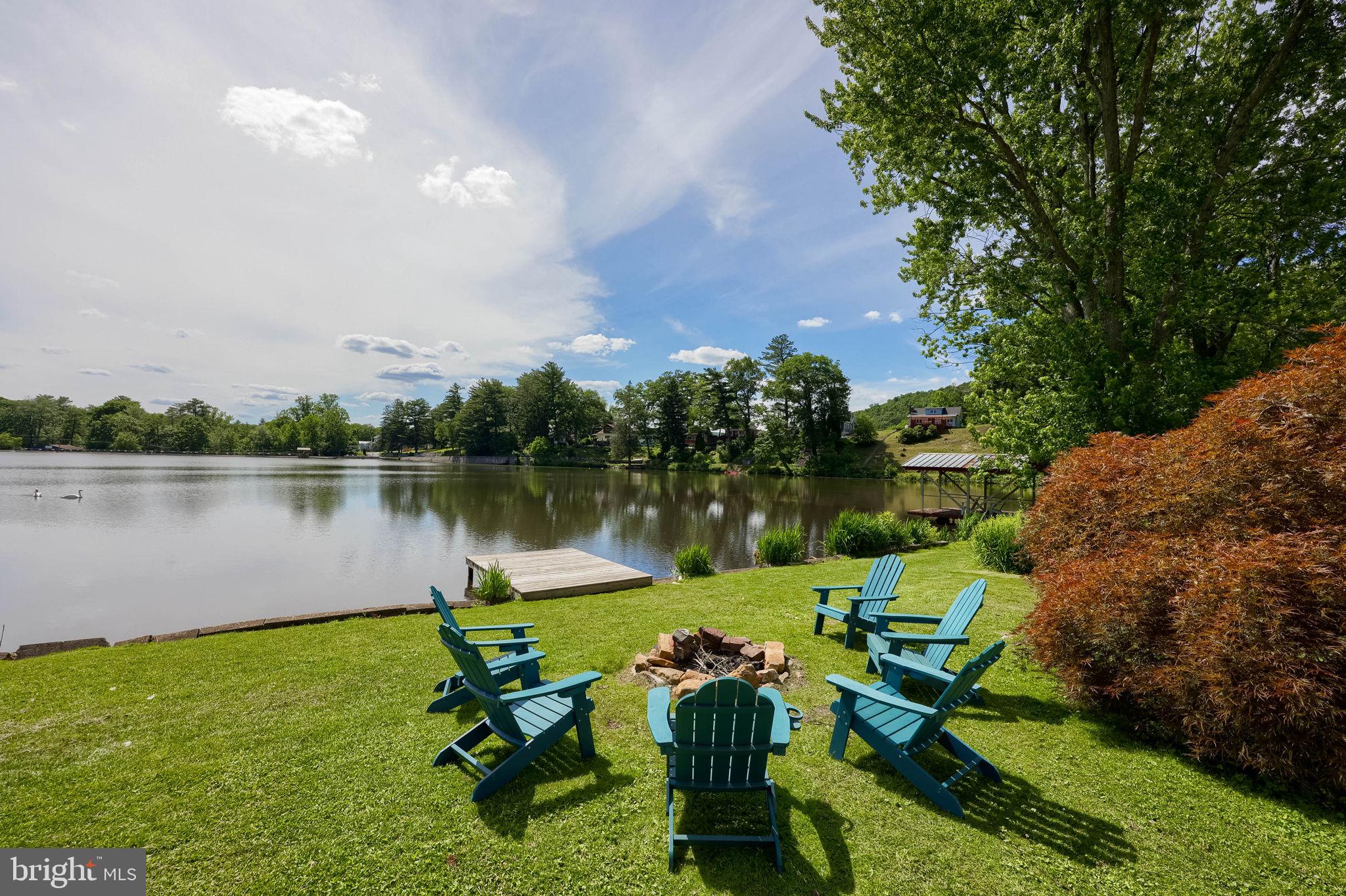 MOON LAKE - Residential