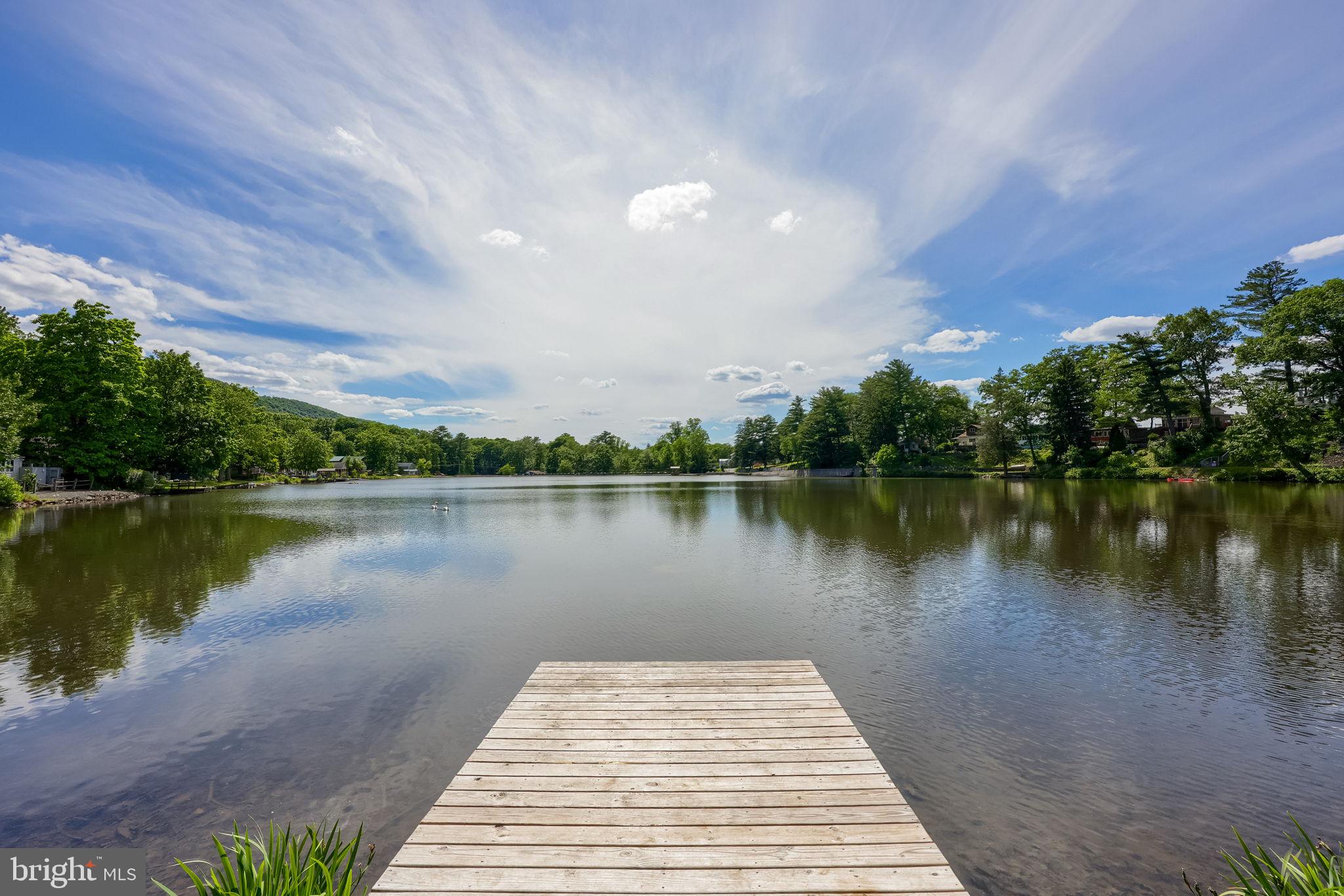MOON LAKE - Residential