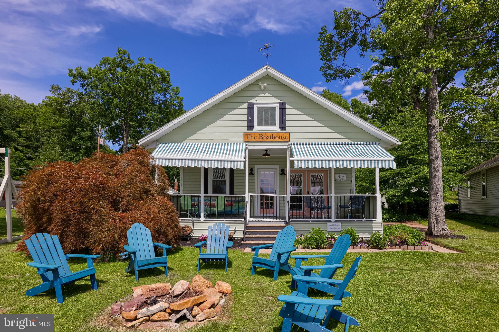 MOON LAKE - Residential