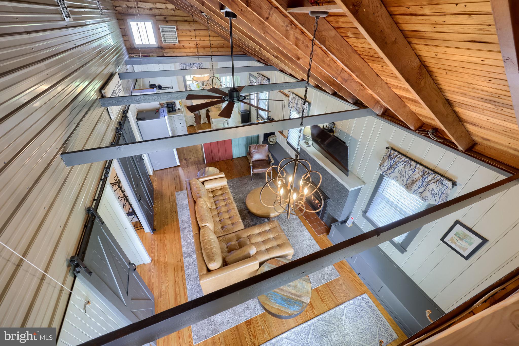 MOON LAKE - Residential