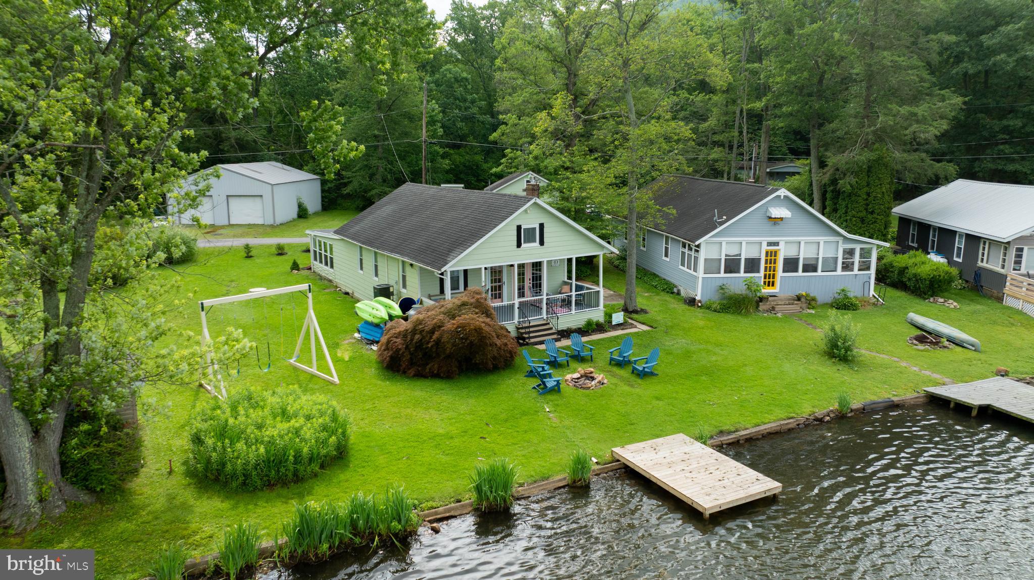 MOON LAKE - Residential