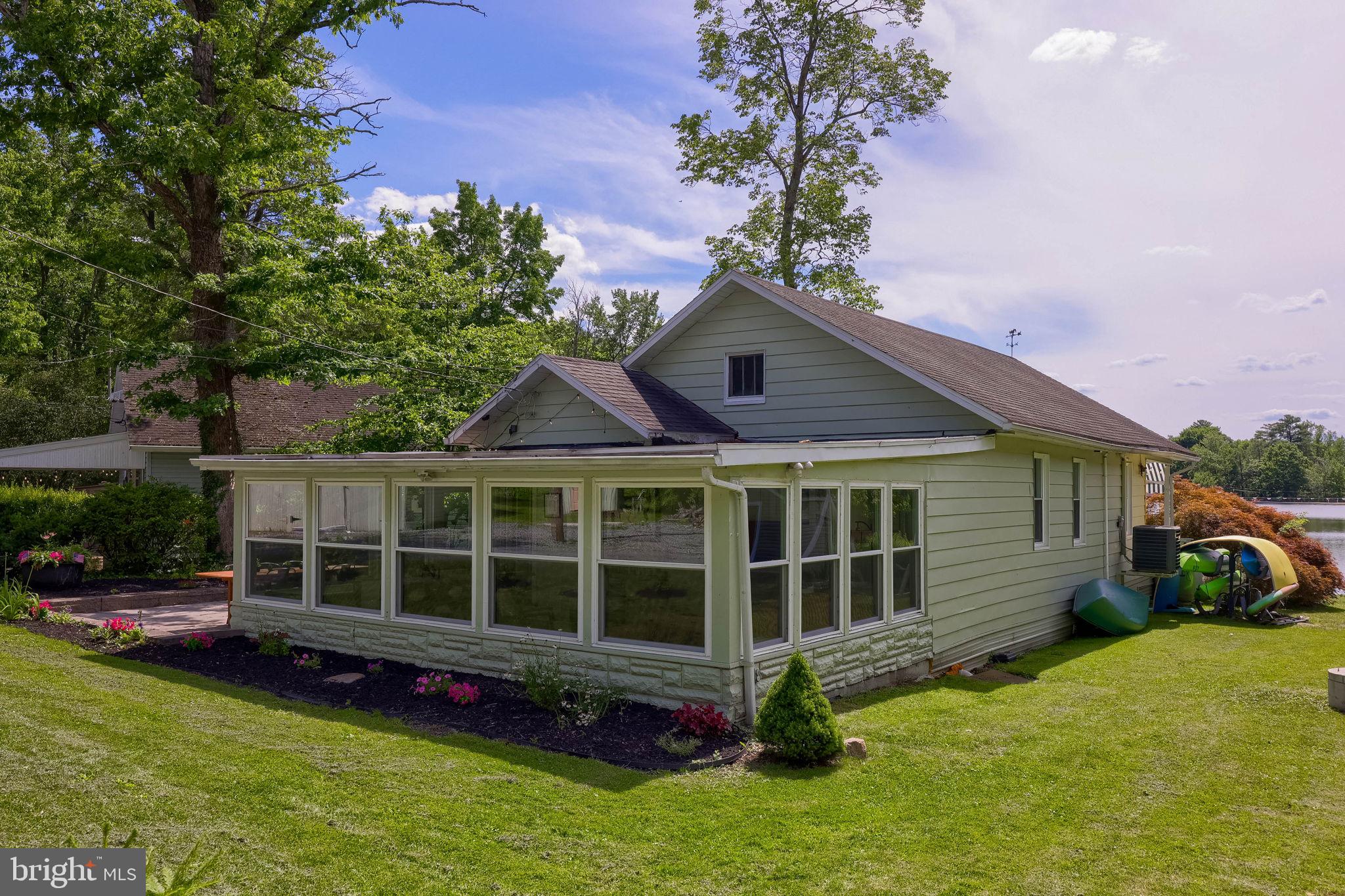 MOON LAKE - Residential