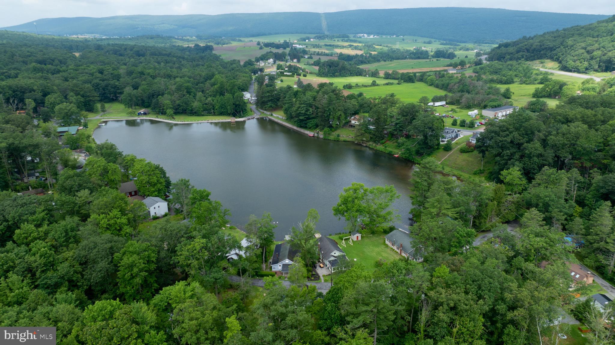 MOON LAKE - Residential
