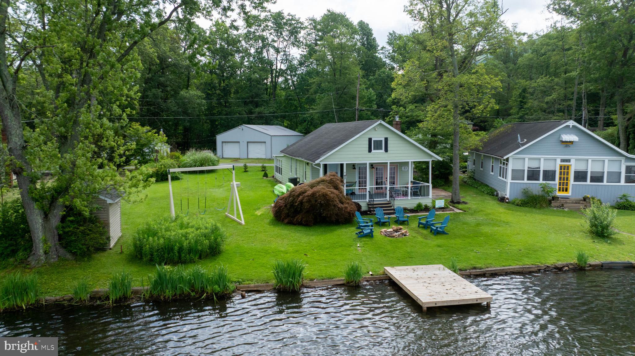 MOON LAKE - Residential