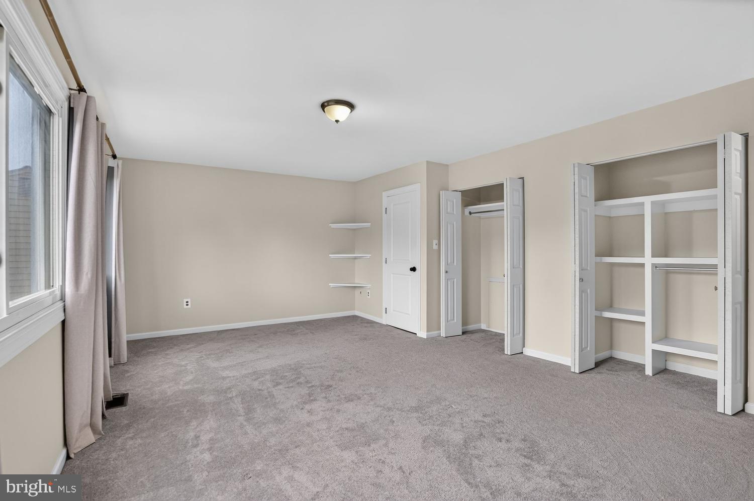 COURTS OF CHANDON TOWN H - Residential