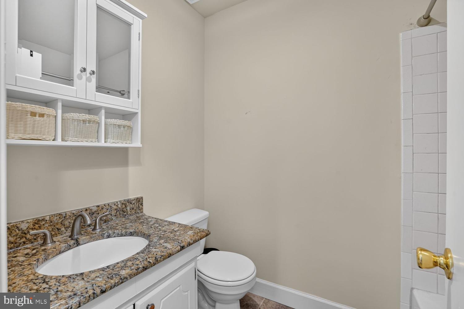 COURTS OF CHANDON TOWN H - Residential