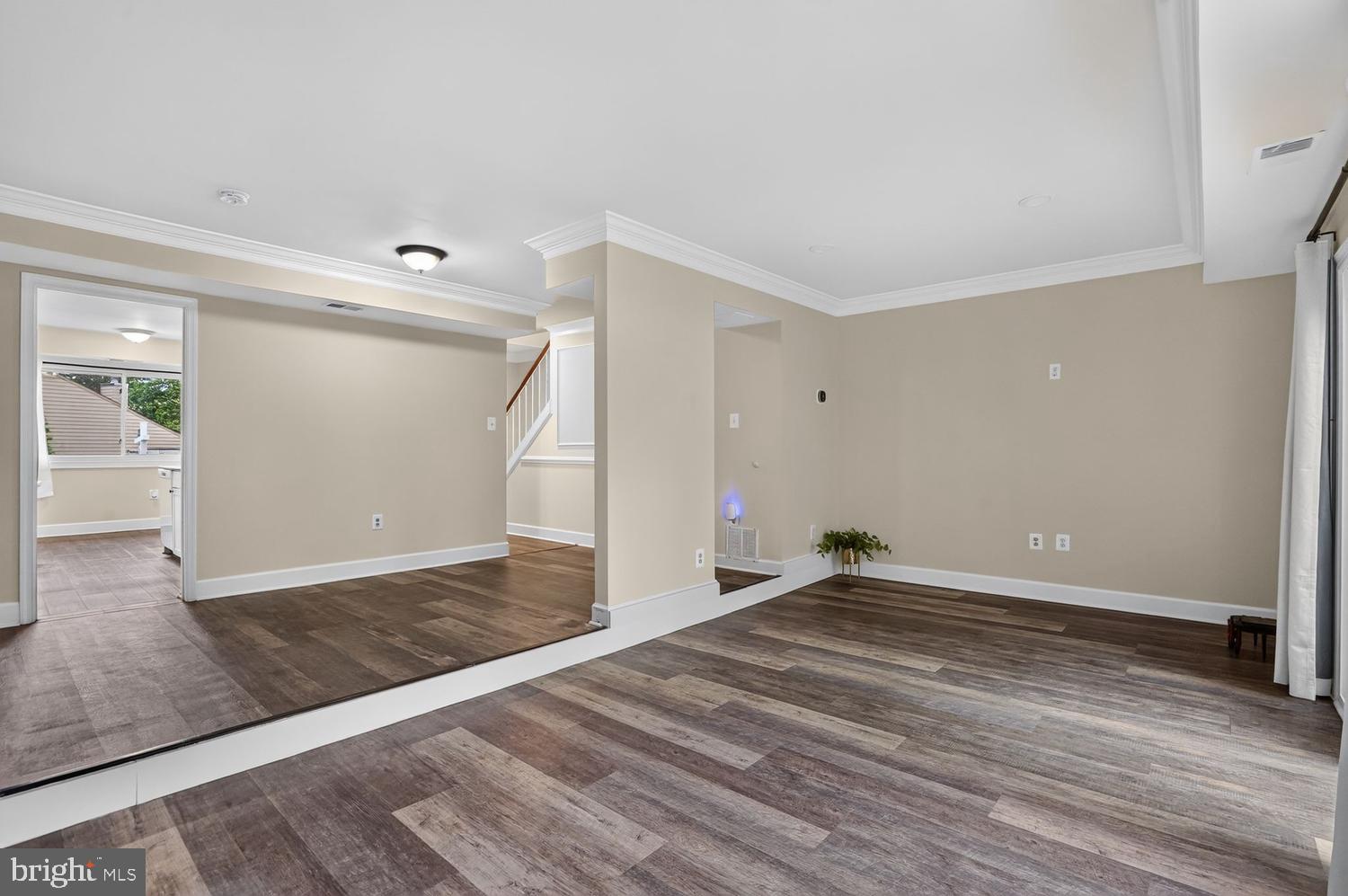 COURTS OF CHANDON TOWN H - Residential