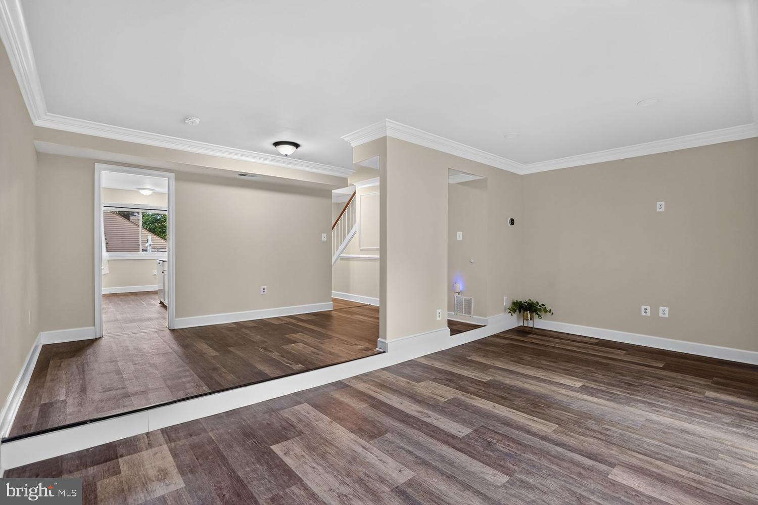 COURTS OF CHANDON TOWN H - Residential