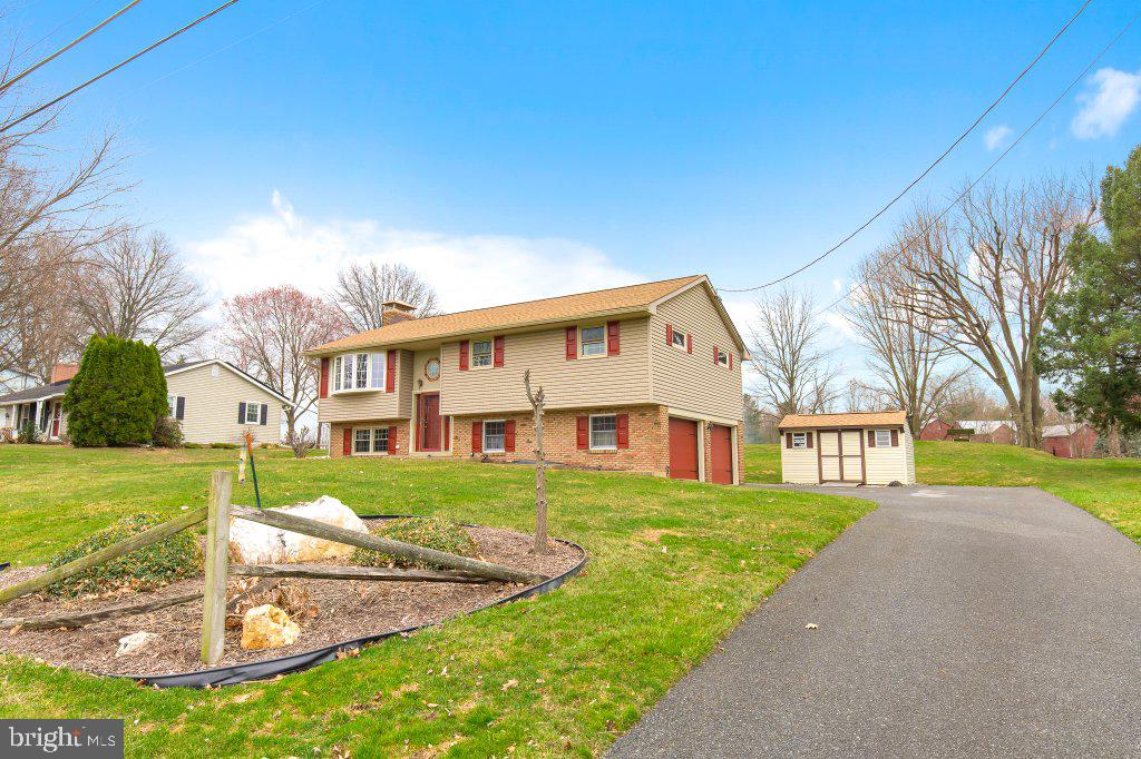 MANOR TWP - Residential