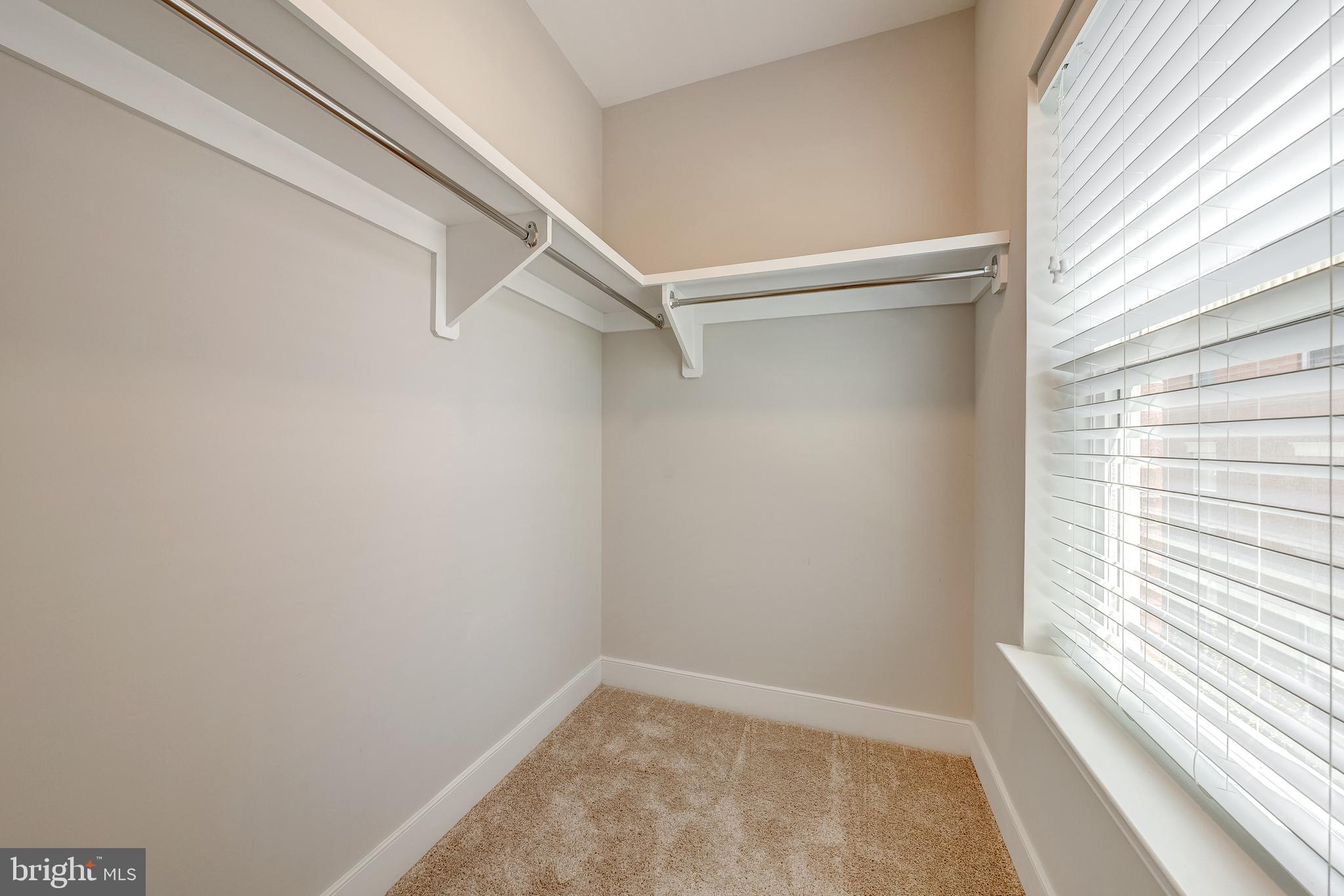 THE TOWNES AT GROSVENOR PLACE - Residential