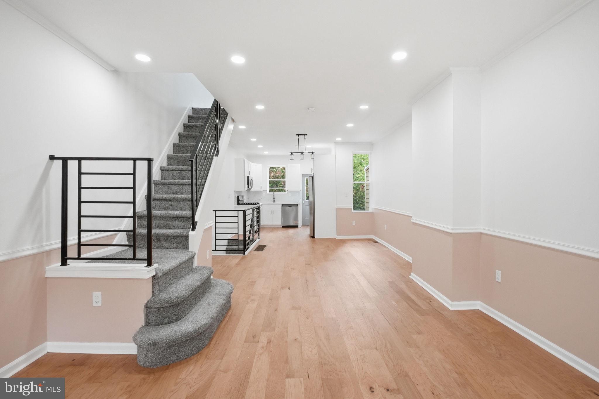 WEST OAK LANE - Residential