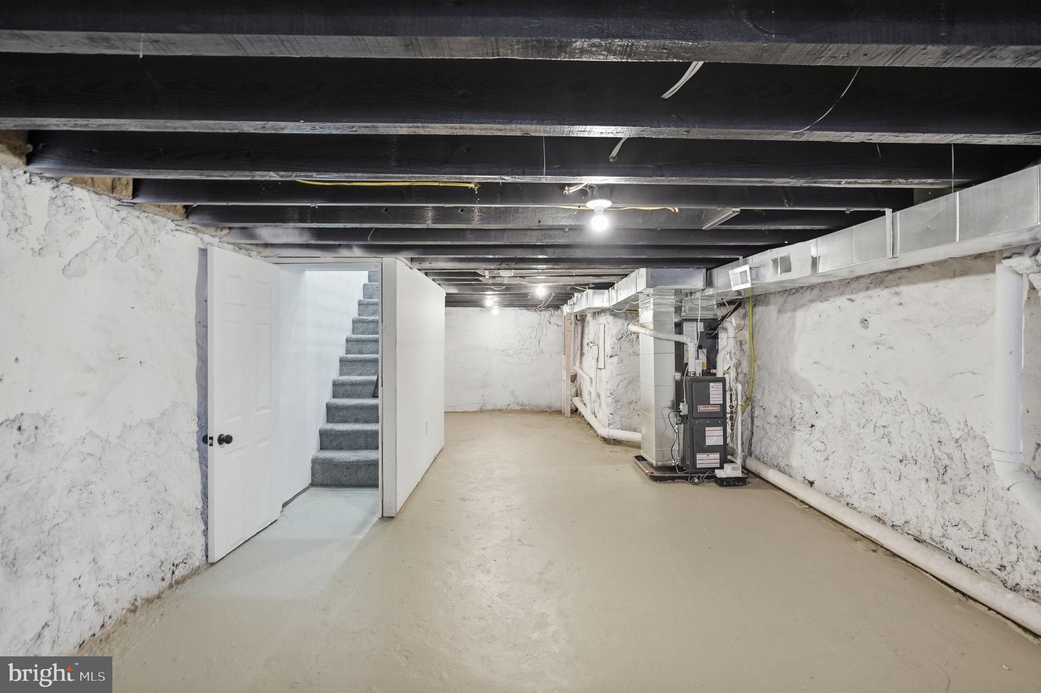 WEST OAK LANE - Residential