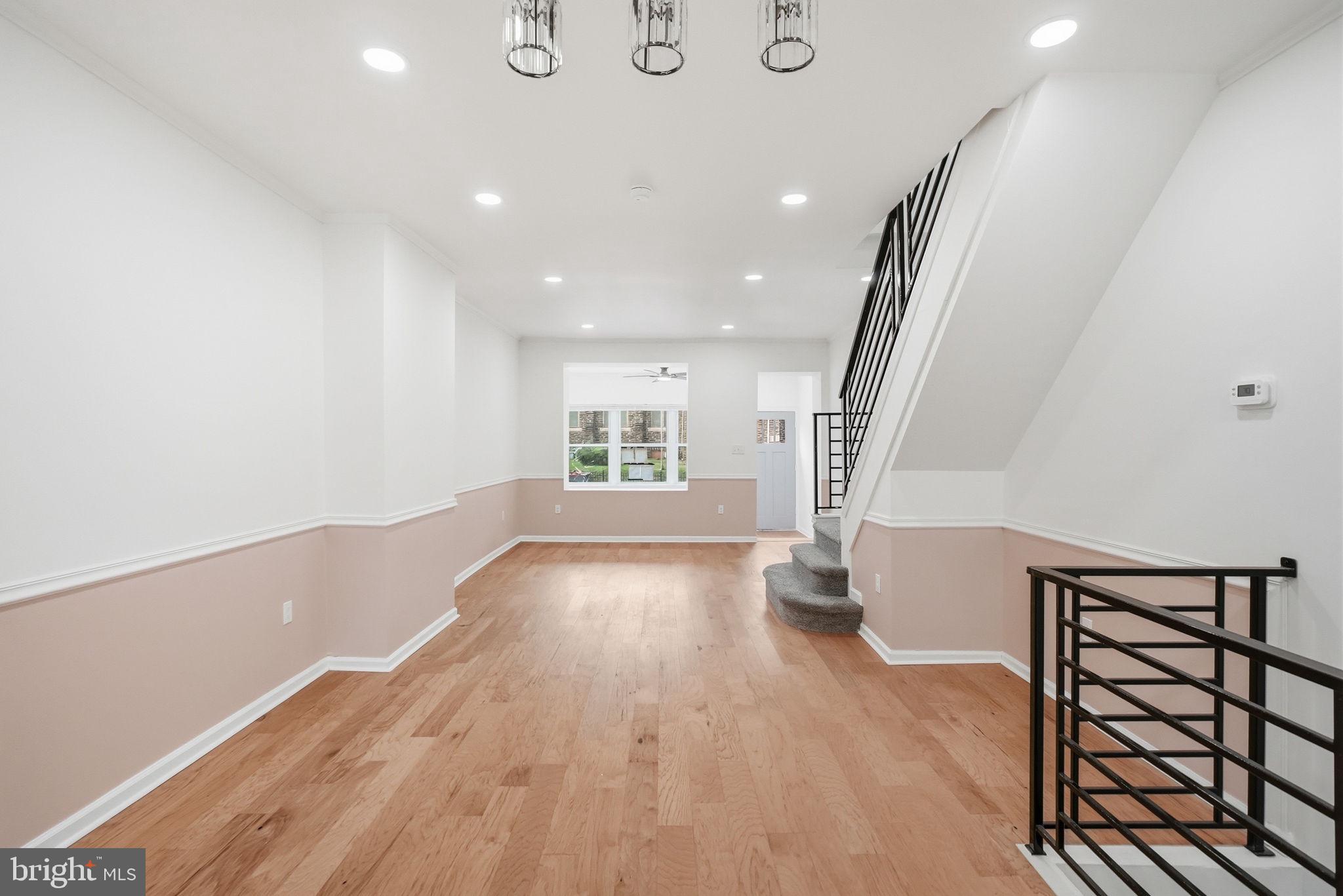 WEST OAK LANE - Residential